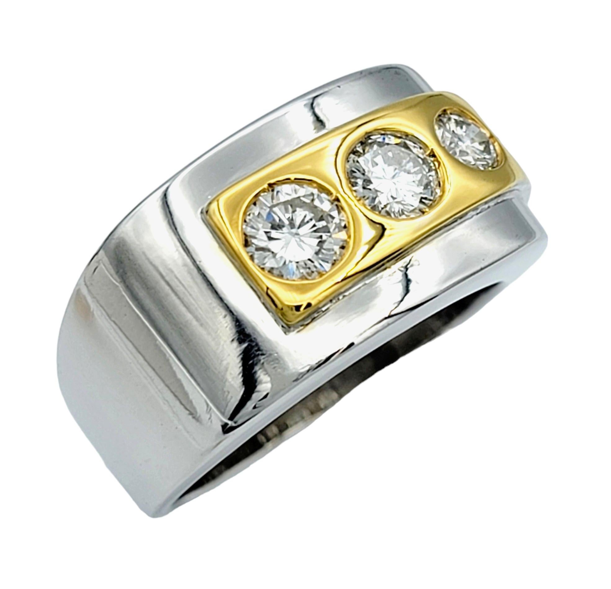 Mens Two-Tone Polished 18 Karat Gold Band Ring with Four Graduated Diamonds In Good Condition For Sale In Scottsdale, AZ