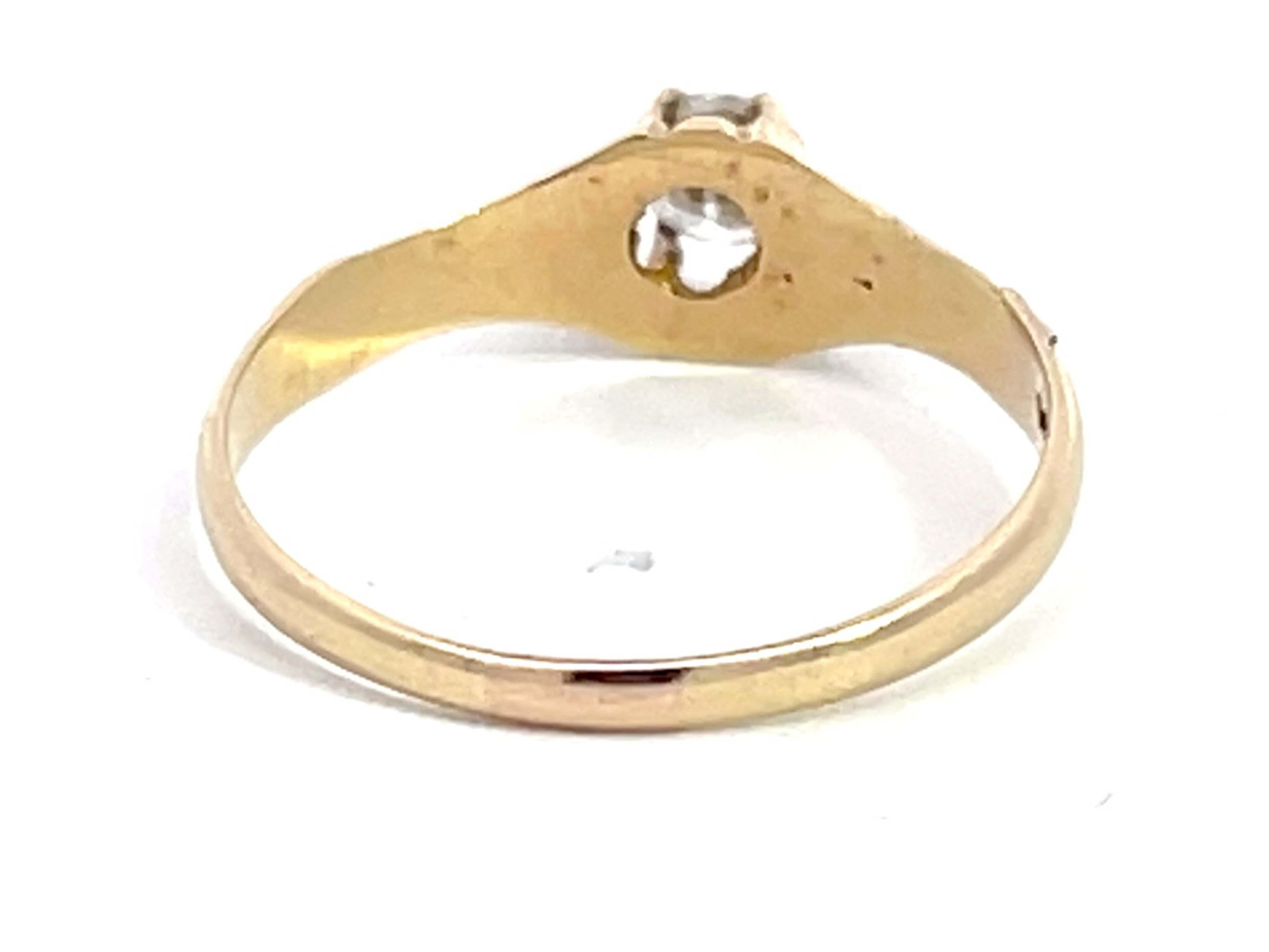 Mens Two Toned 5 Round Brilliant Diamond Ring in 14k For Sale 1
