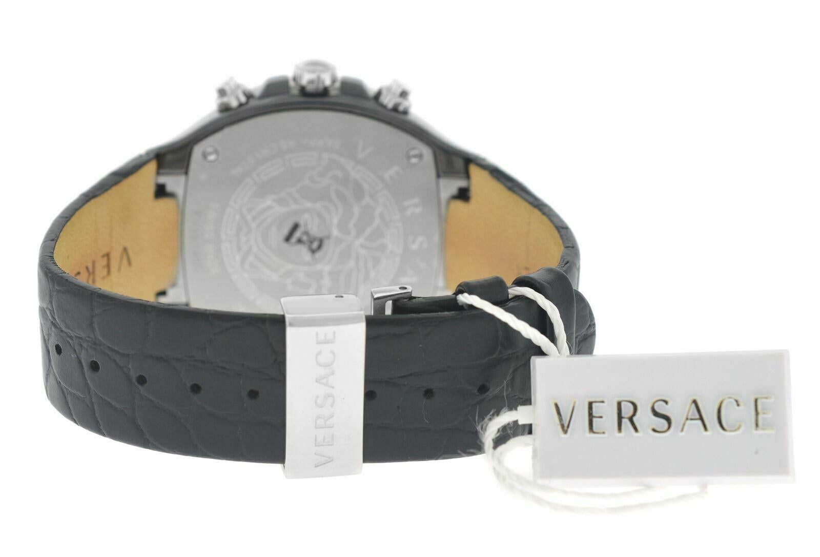 Brand	Versace
Model	DV One 28CCS9D008 S009
Gender	Mens
Condition	New
Movement	Swiss Quartz
Case Material	Ceramic & steel
Bracelet / Strap Material	
Genuine leather

Clasp / Buckle Material	
Stainless Steel

Clasp Type	Butterfly deployment
Bracelet /