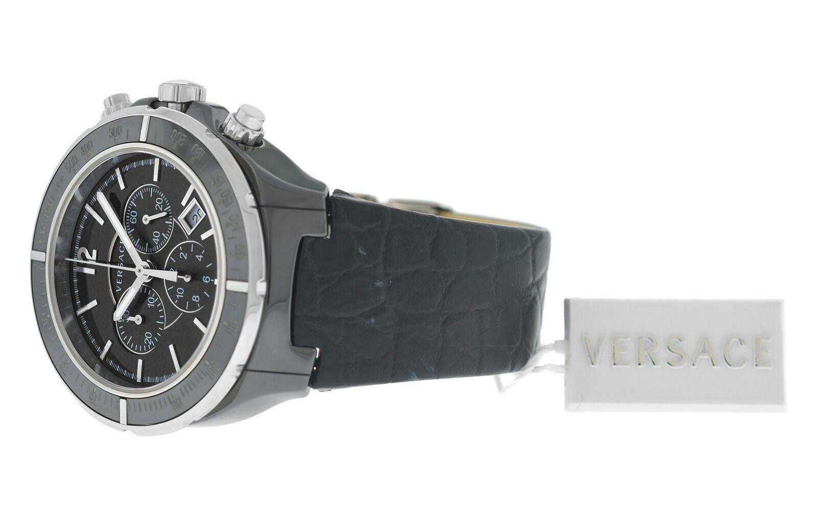 Men's Versace DV One 28CCS9D008 S009 Steel Ceramic Chrono Quartz Watch In New Condition For Sale In New York, NY