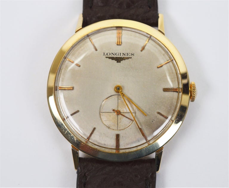 Men's Vintage 14 Karat Yellow Gold Longines Wristwatch In Good Condition For Sale In Mount Kisco, NY