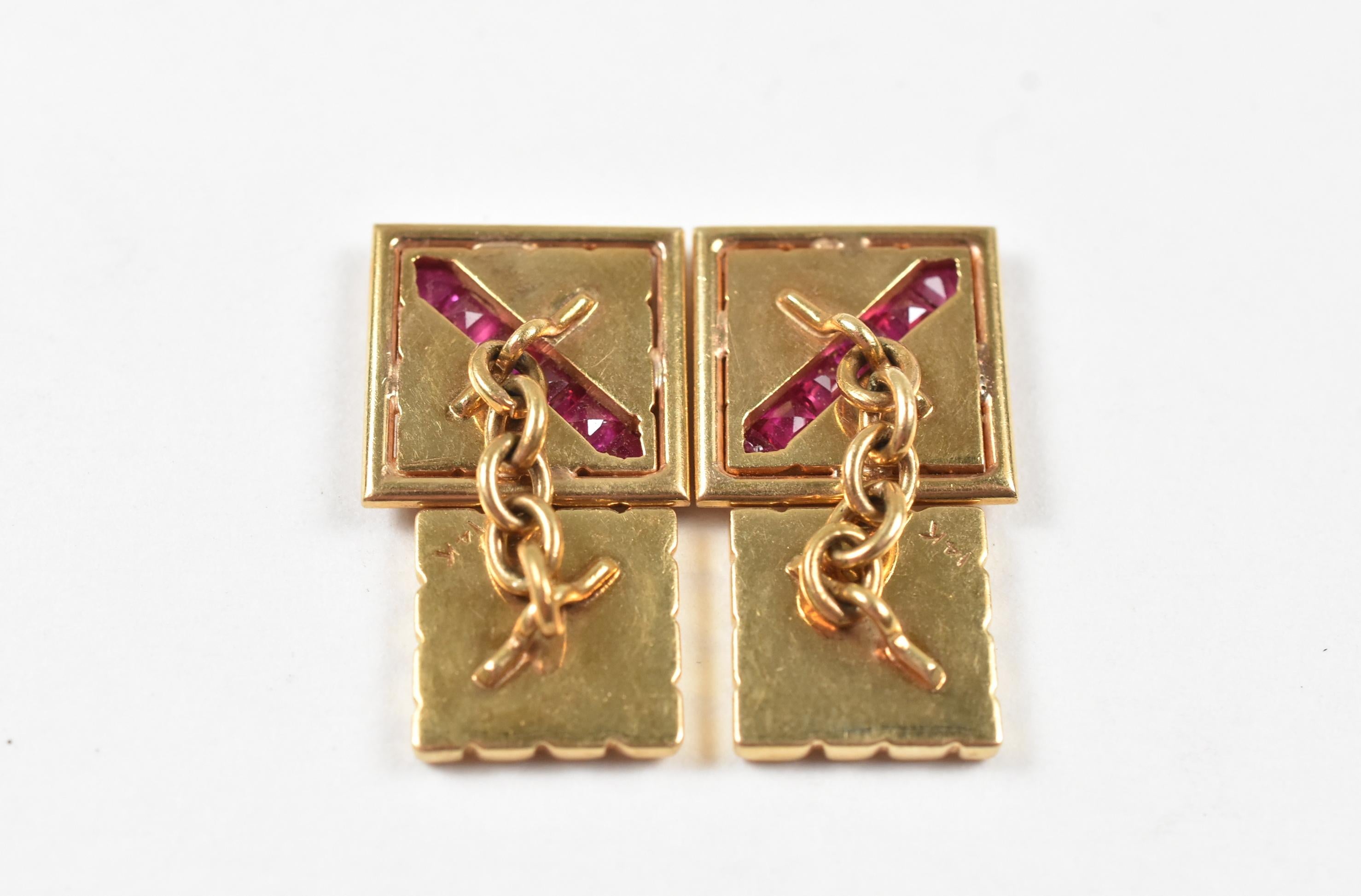 Men's Vintage 14-Karat Yellow Gold and Ruby Cufflinks In Good Condition For Sale In Toledo, OH