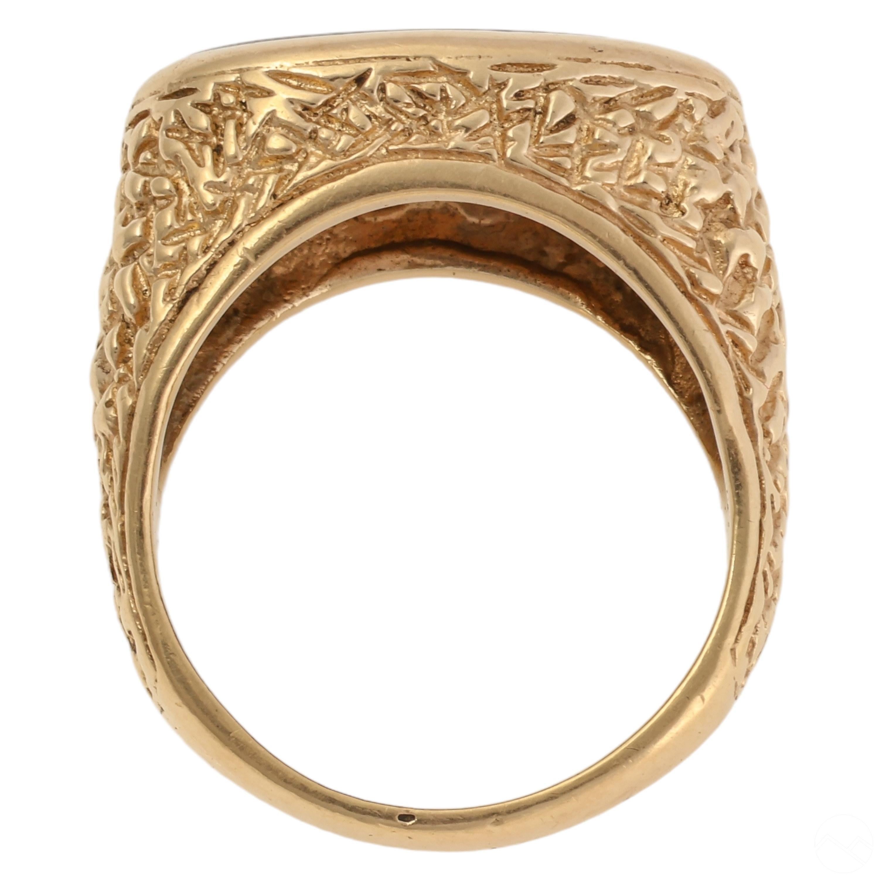 Contemporary Men's Vintage 14k Yellow Gold Black Onyx Ring Size 8