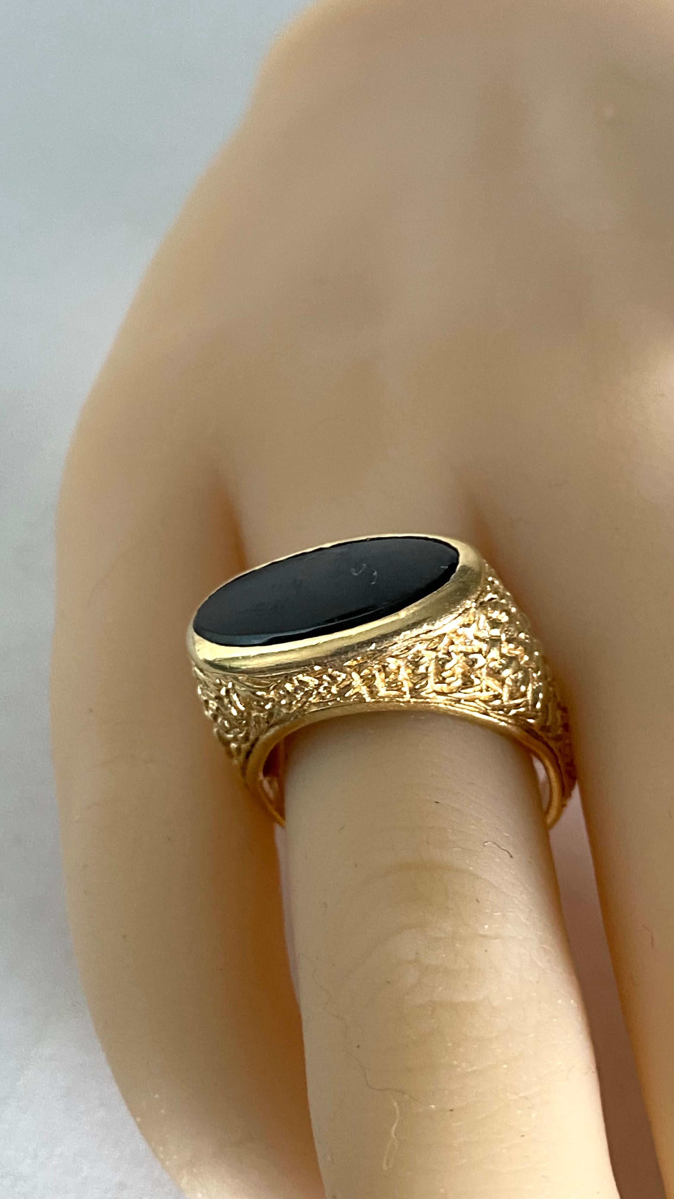 Cabochon Men's Vintage 14k Yellow Gold Black Onyx Ring Size 8