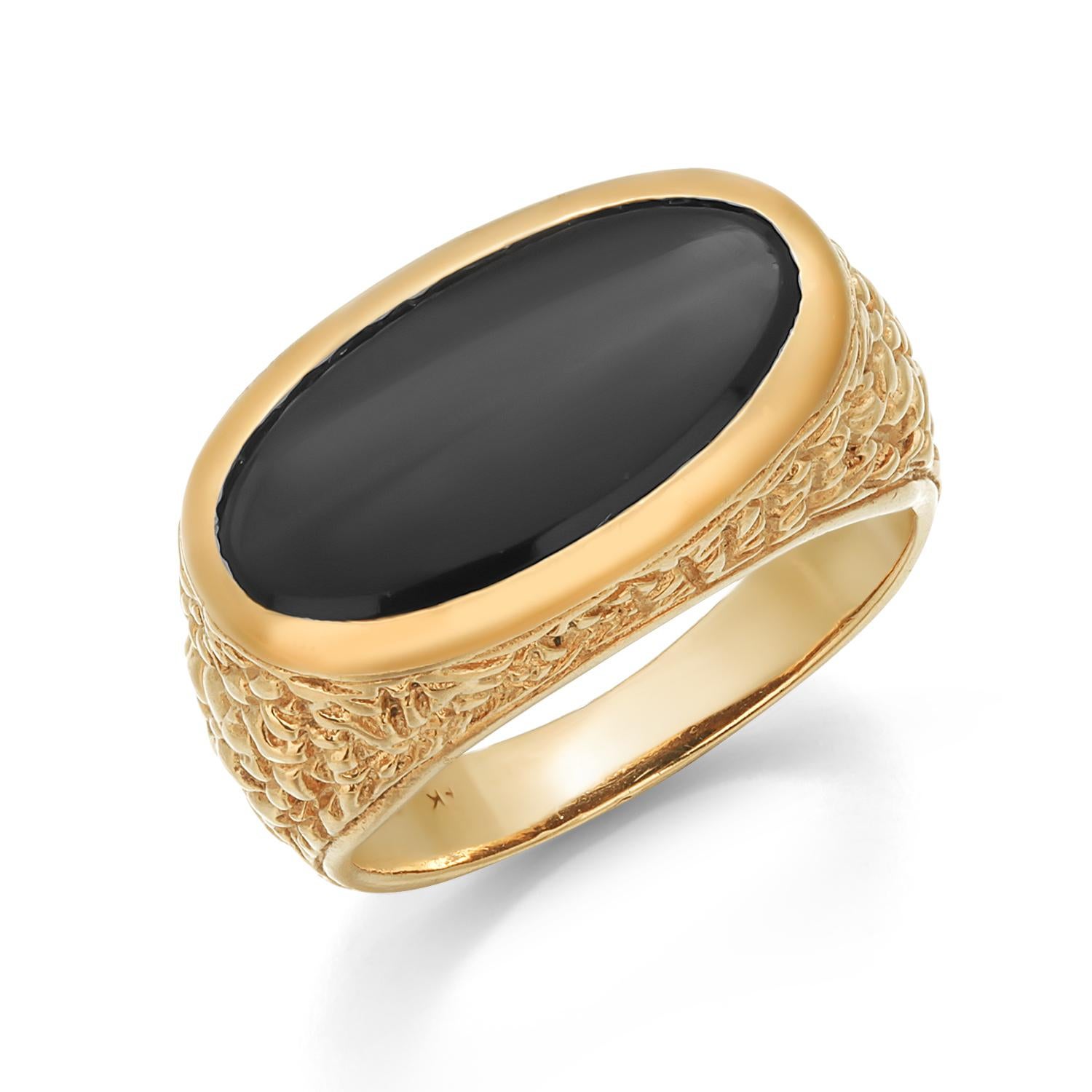 Men's Vintage 14k Yellow Gold Black Onyx Ring Size 8 In Good Condition In New York, NY