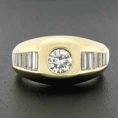 Mens Vintage 18k Gold 1.83ct Round Diamond Solitaire w/ Baguette Sides Band Ring