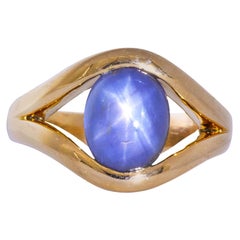 Men's Retro 6.00 Carat Star Sapphire 18 Karat Gold Ring