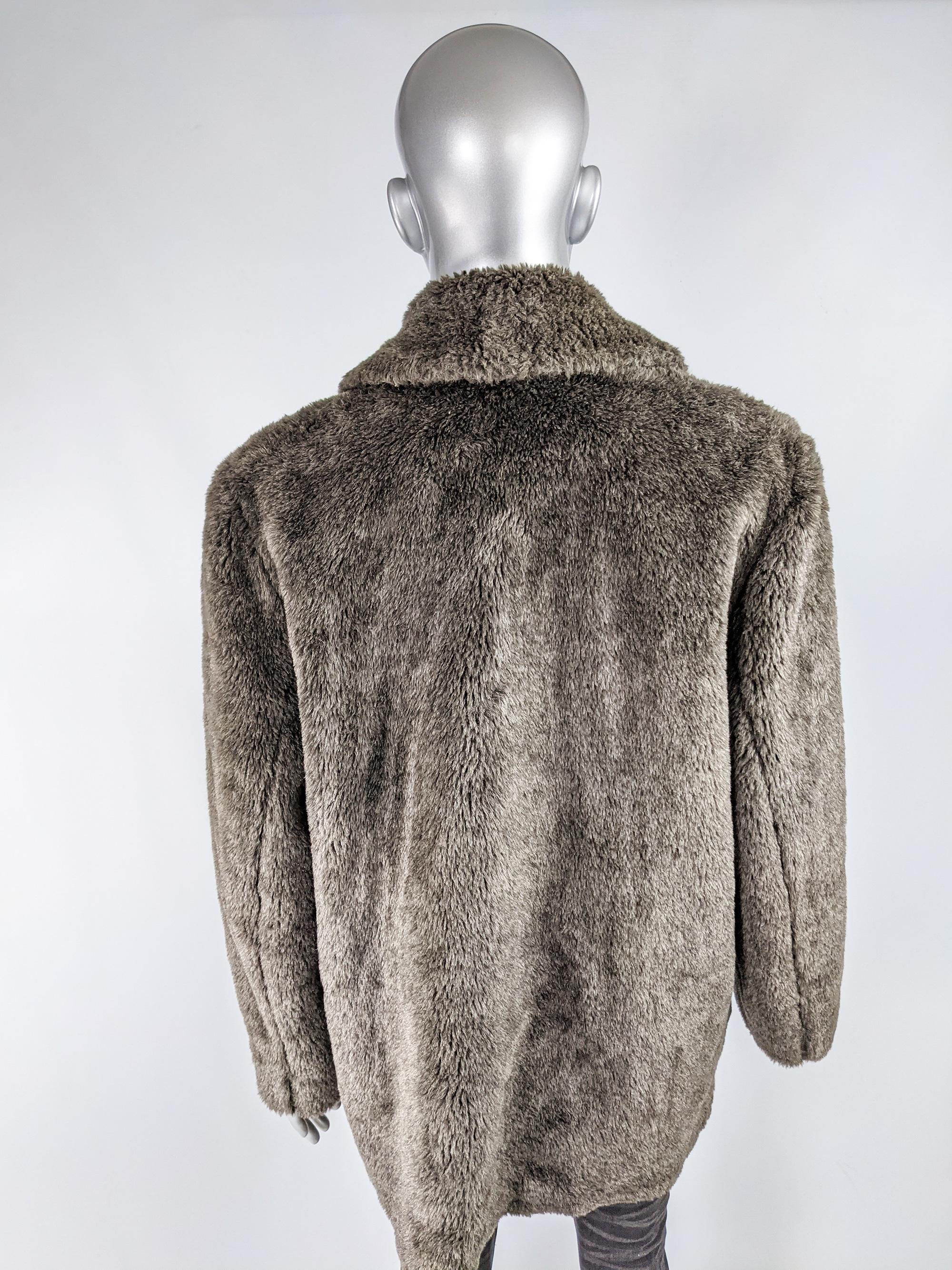 Mens Vintage Brown Faux Fur Coat, 1970s In Excellent Condition In Doncaster, South Yorkshire
