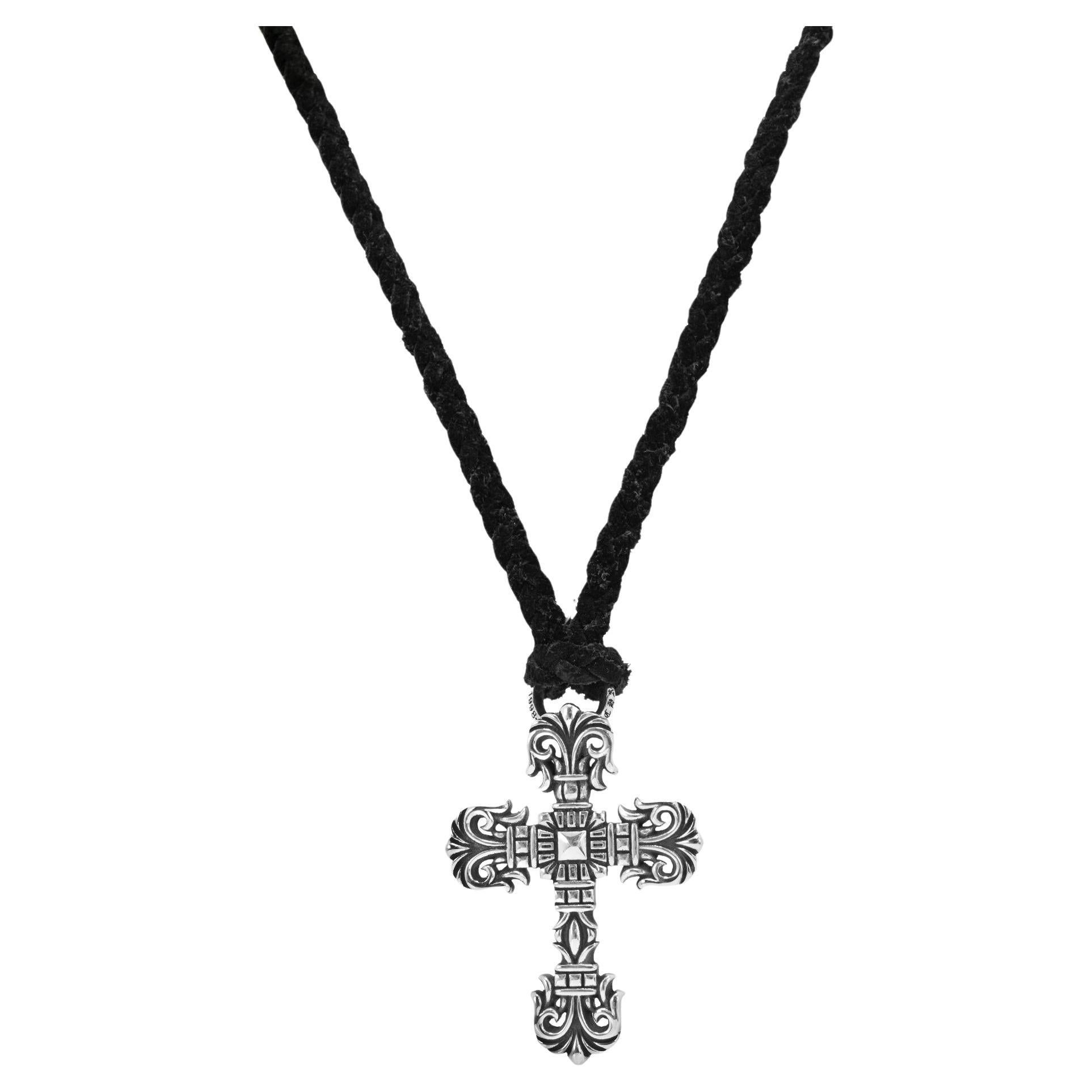 Who made Chrome Hearts popular?