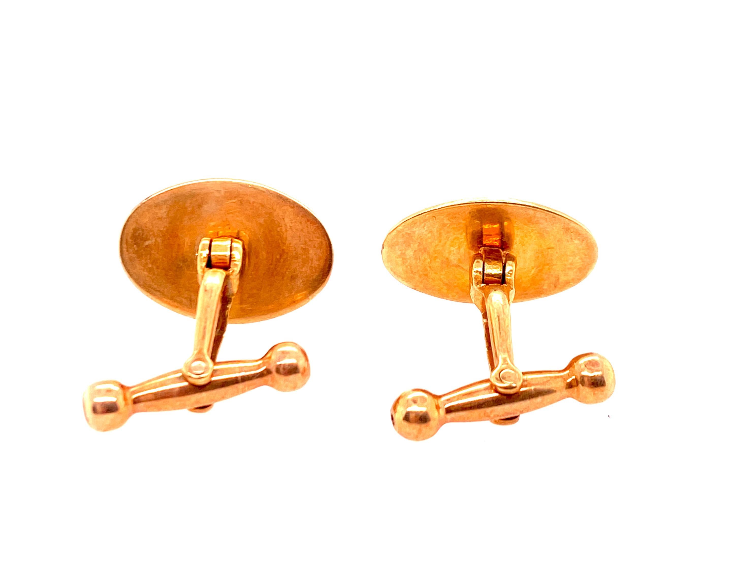 Boutons de manchette vintage pour hommes en or jaune gravé à la main, style Art déco ancien Pour hommes en vente