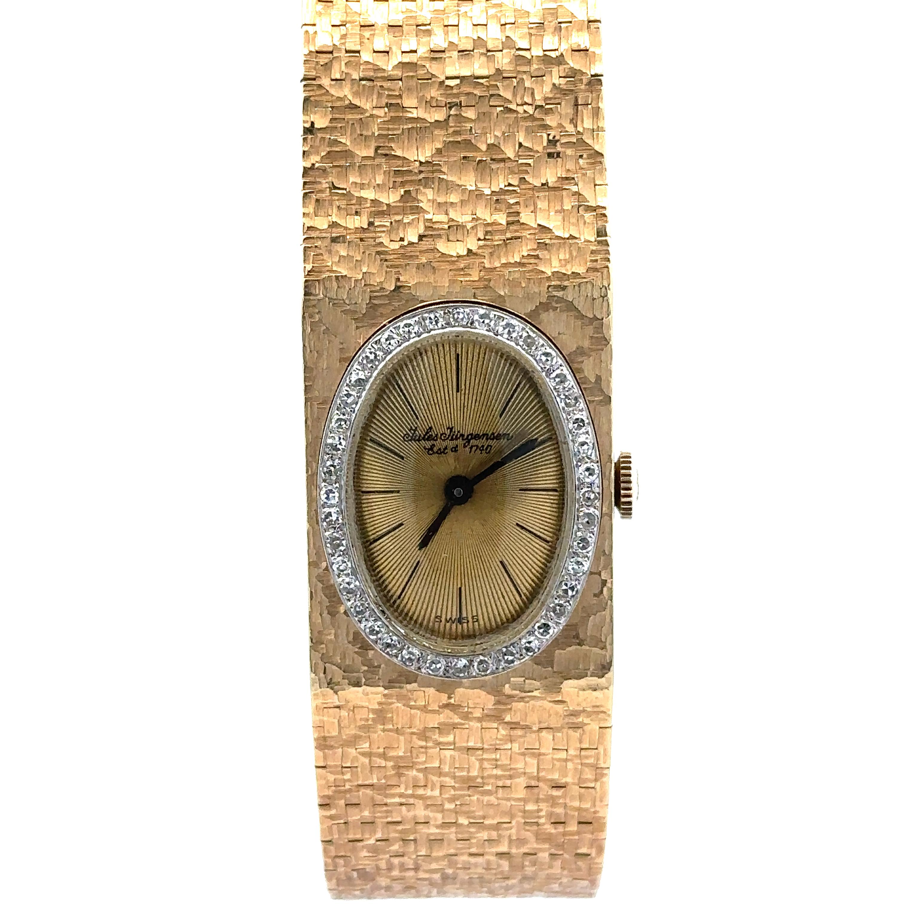 Vintage By Jurgensen 14k Gold Rectangular Textured Wrist Watch Bracelet en vente 2