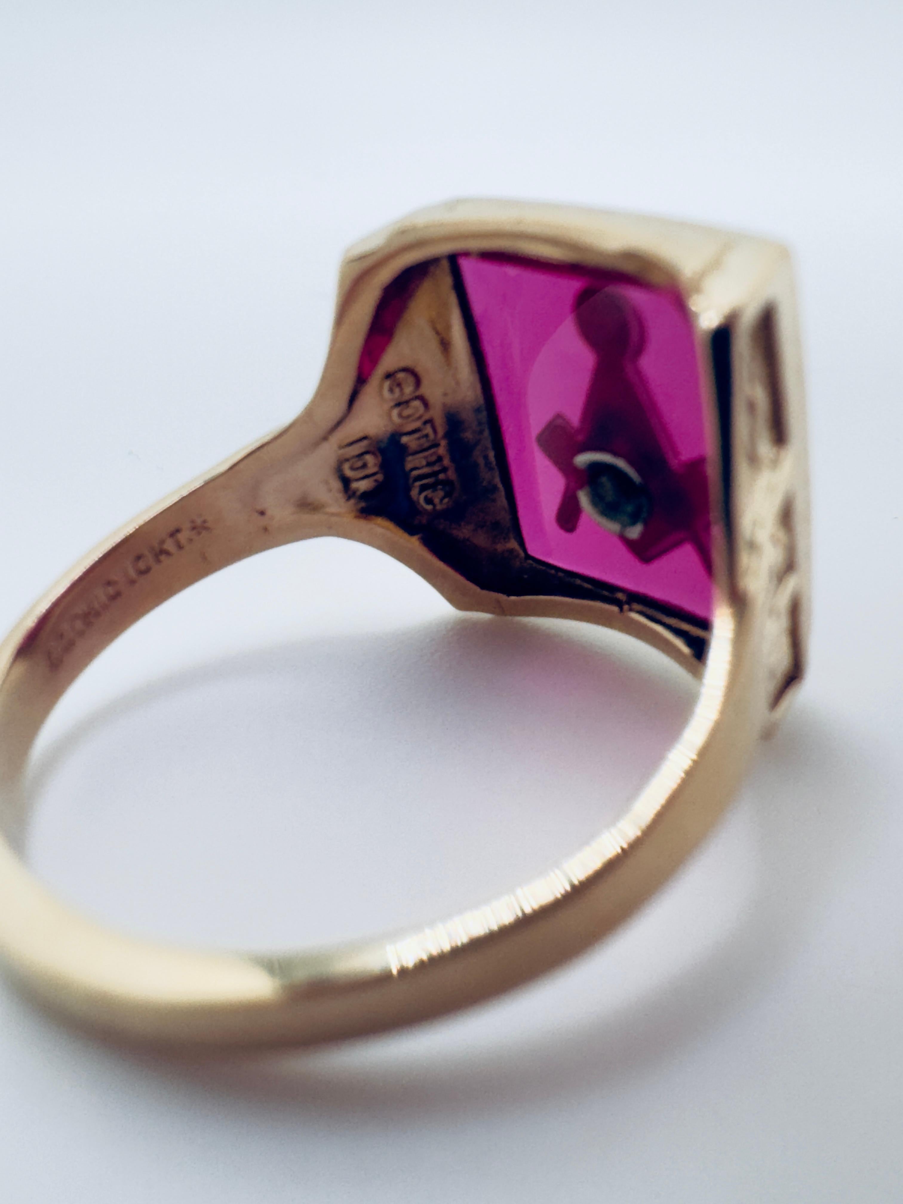Anello massonico d'epoca da uomo con pietra rosa e rossa in vendita 5