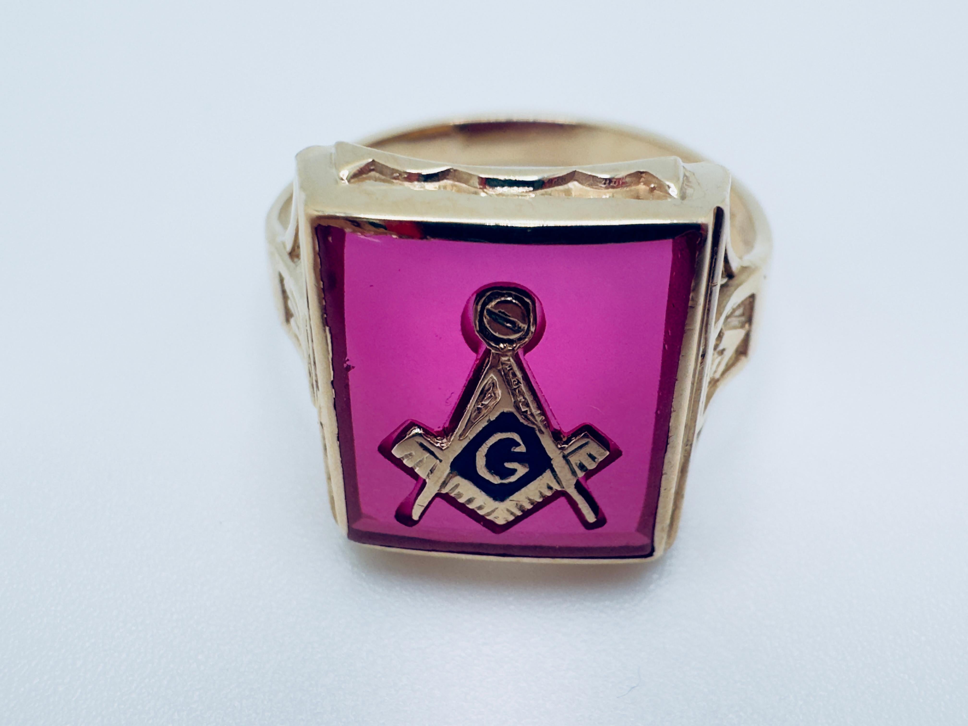 Anello massonico d'epoca da uomo con pietra rosa e rossa in vendita 3