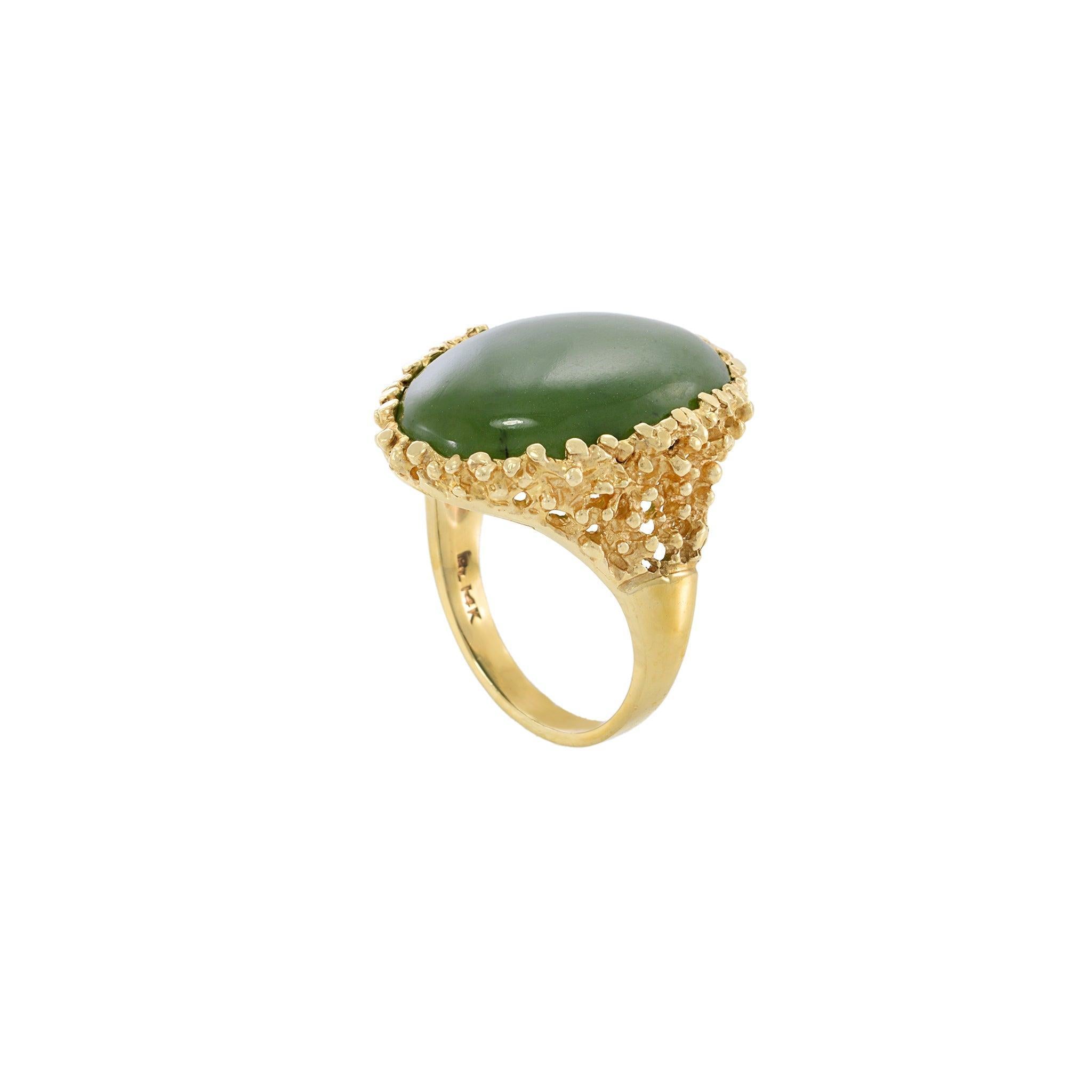 Cabochon Men's Vintage Oval Jade Ring in 14KT Yellow Gold For Sale