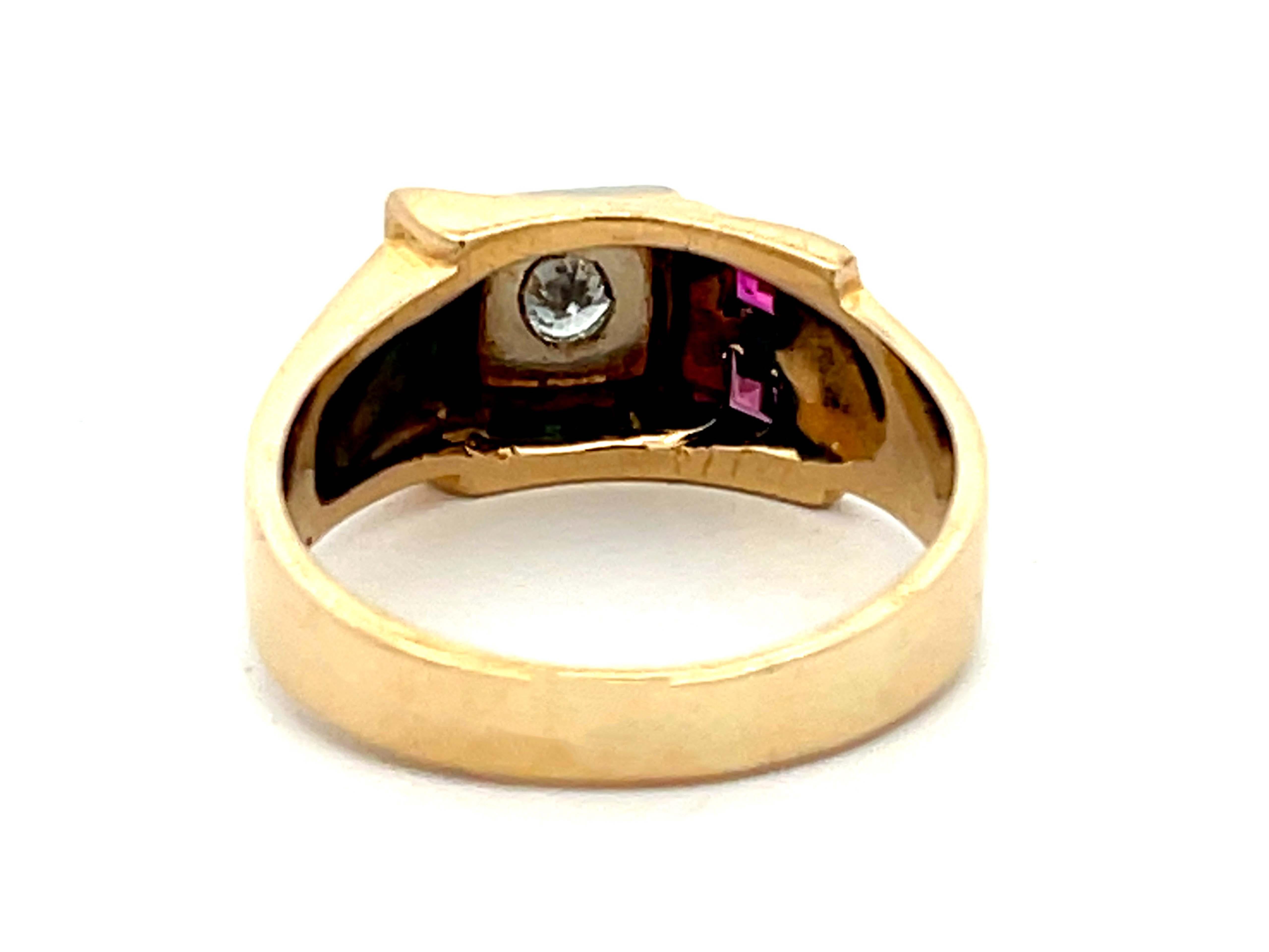 Mens Vintage Ruby and Diamond Retro Ring in 14k Yellow Gold In Excellent Condition For Sale In Honolulu, HI