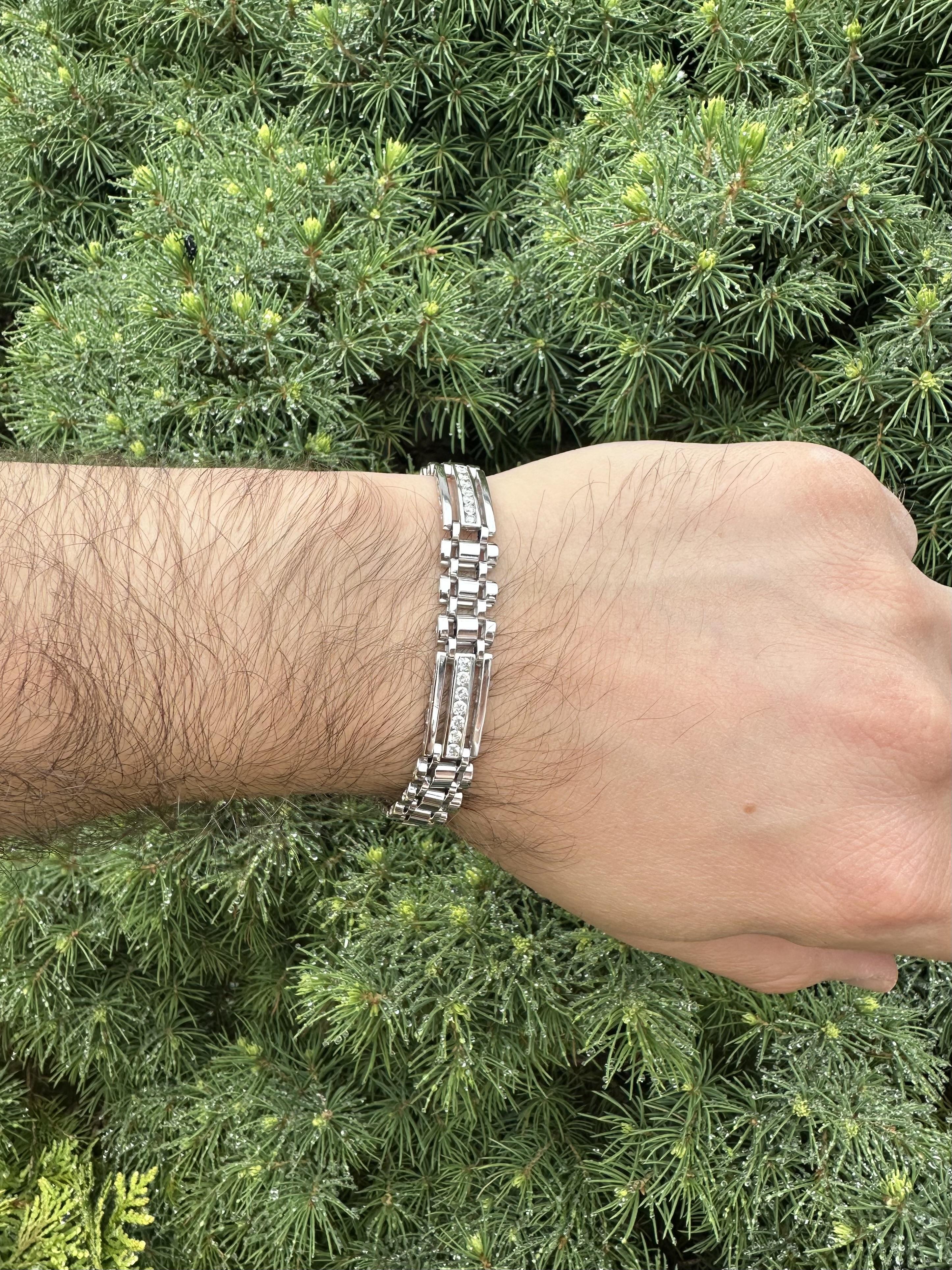 Men's White Gold 1.75ctw Channel Diamond Polished Geometric Link Chain Bracelet For Sale 7