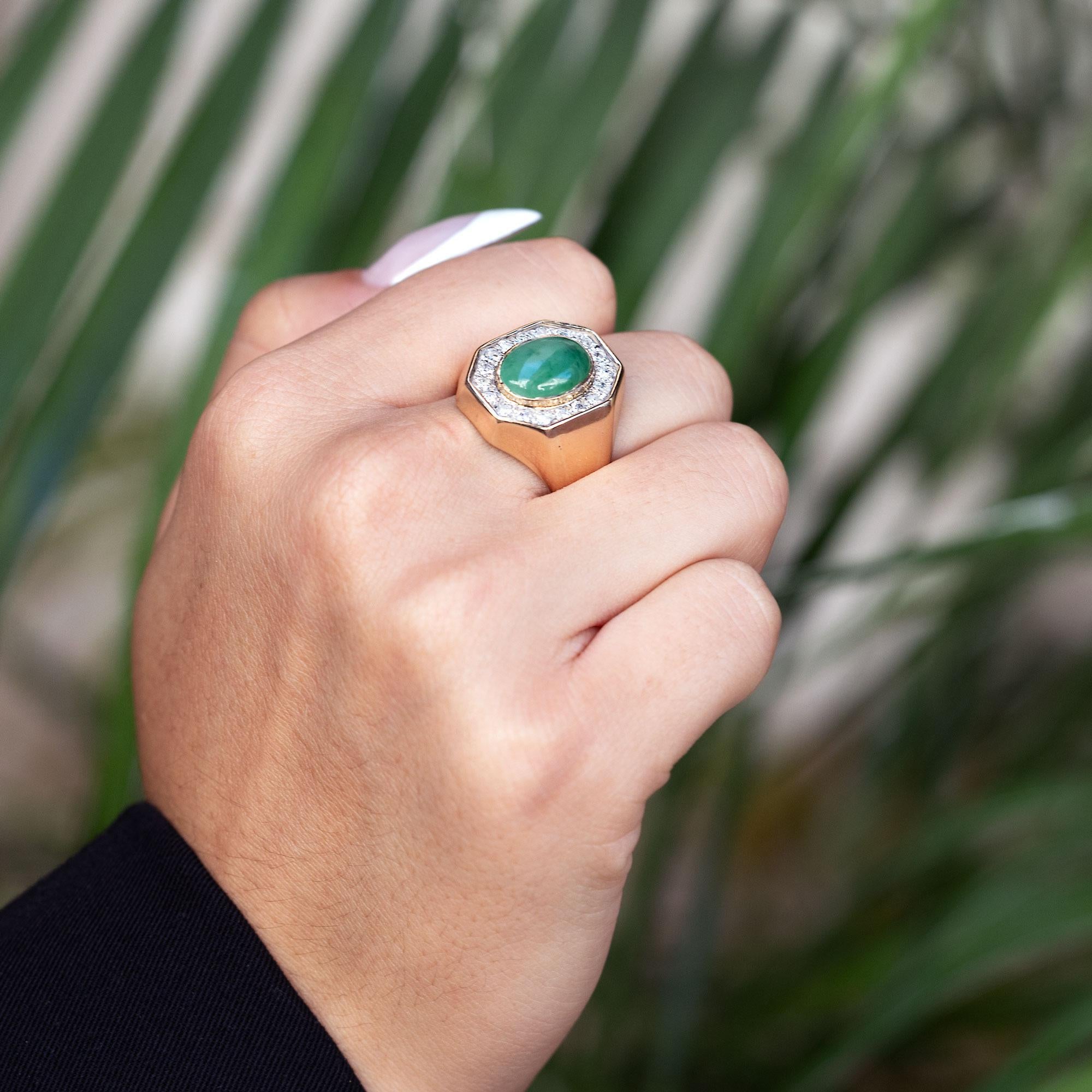 Cabochon Men's Women's Mid Century Jade & Diamond 14k Yellow Gold Ring For Sale