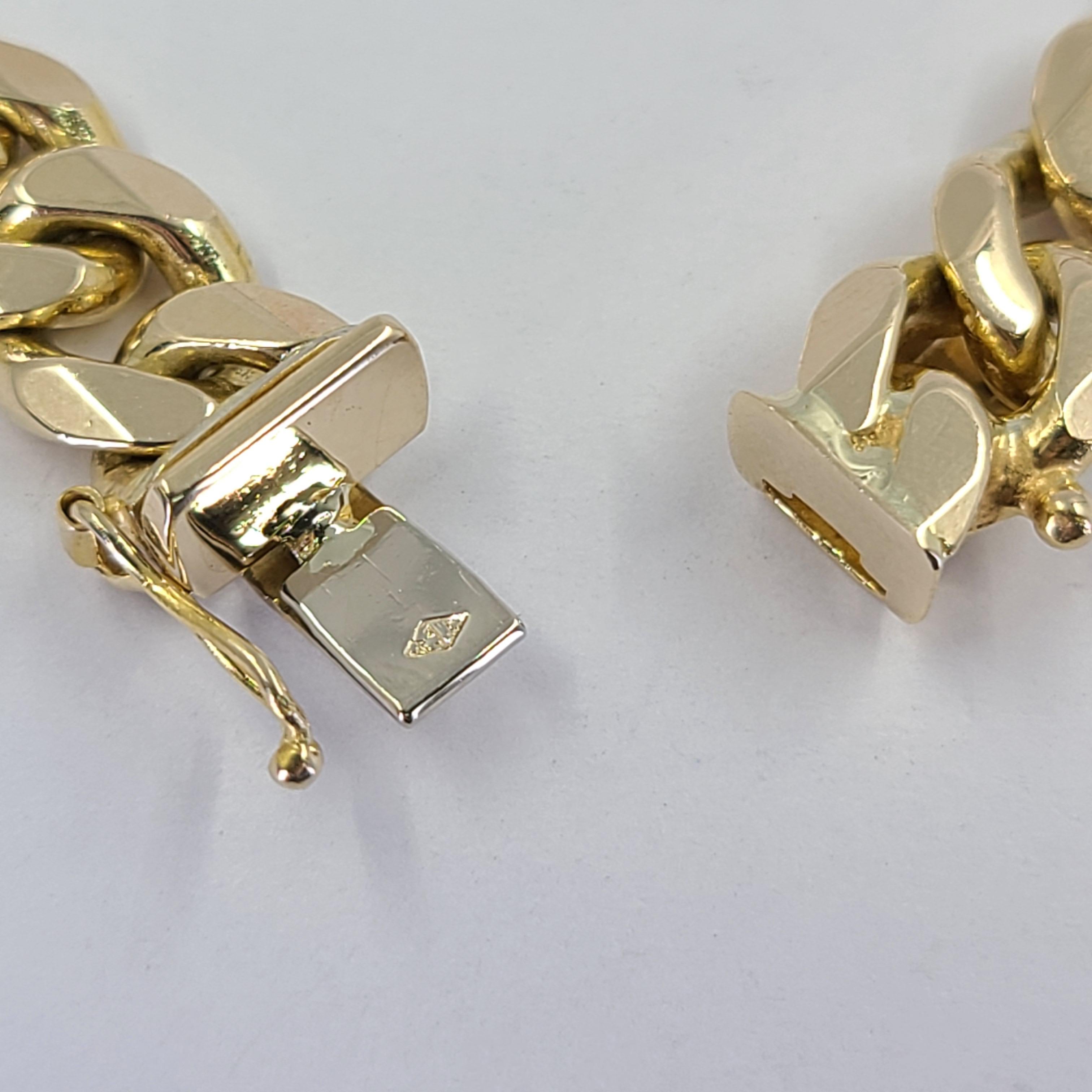 Bracelet d'identité Figaro en or jaune pour homme Bon état - En vente à Coral Gables, FL