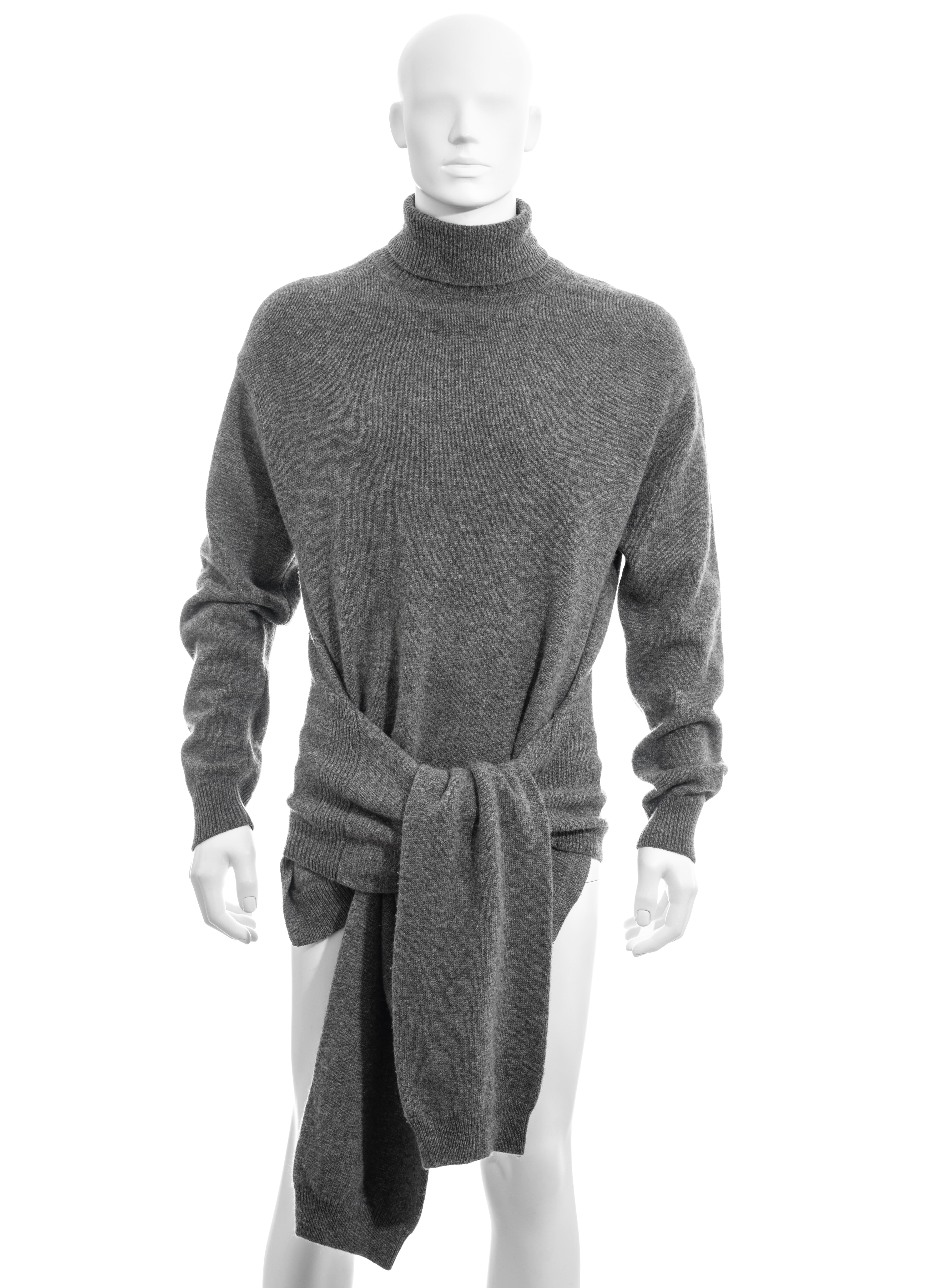 Gris Pull en laine grise à quatre manches Yohji Yamamoto pour homme, automne-hiver 1992 en vente