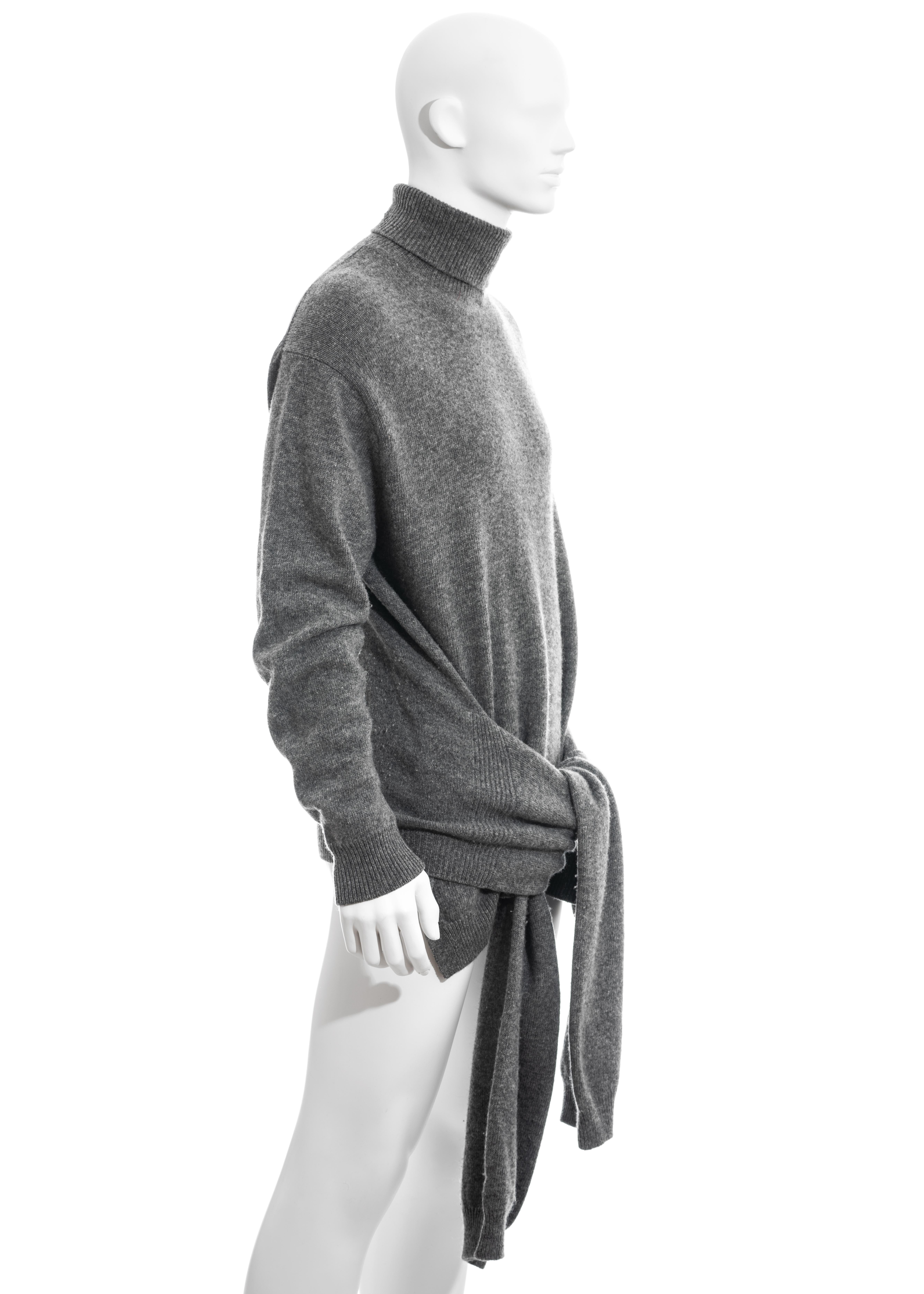 Men's Yohji Yamamoto grey wool four-sleeved knitted sweater, fw 1992 In Good Condition For Sale In London, GB