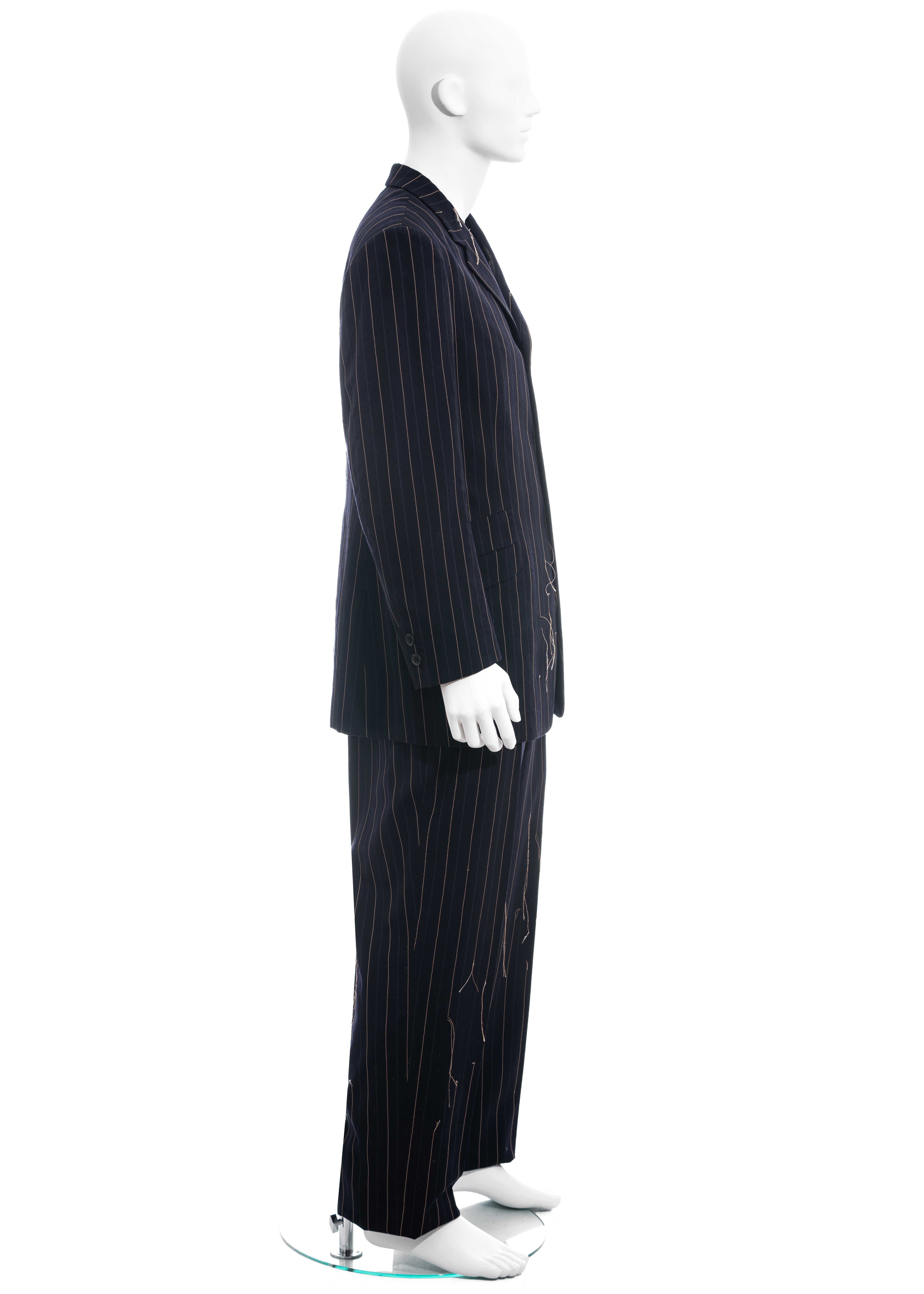 Men's Yohji Yamamoto navy frayed pinstriped wool suit, fw 2003 For Sale 2