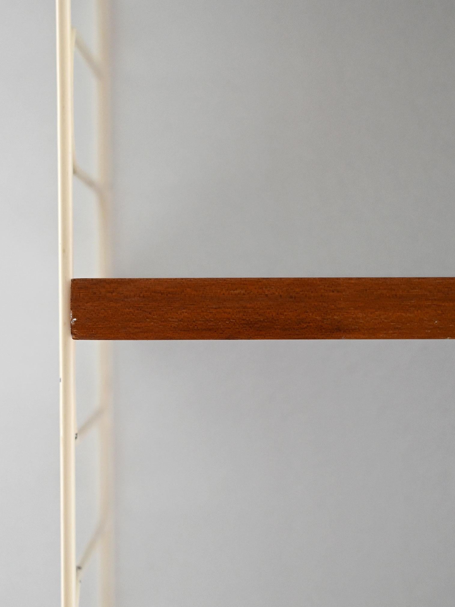 Etagère scandinave en teck Hylla des années 1960 en vente 1