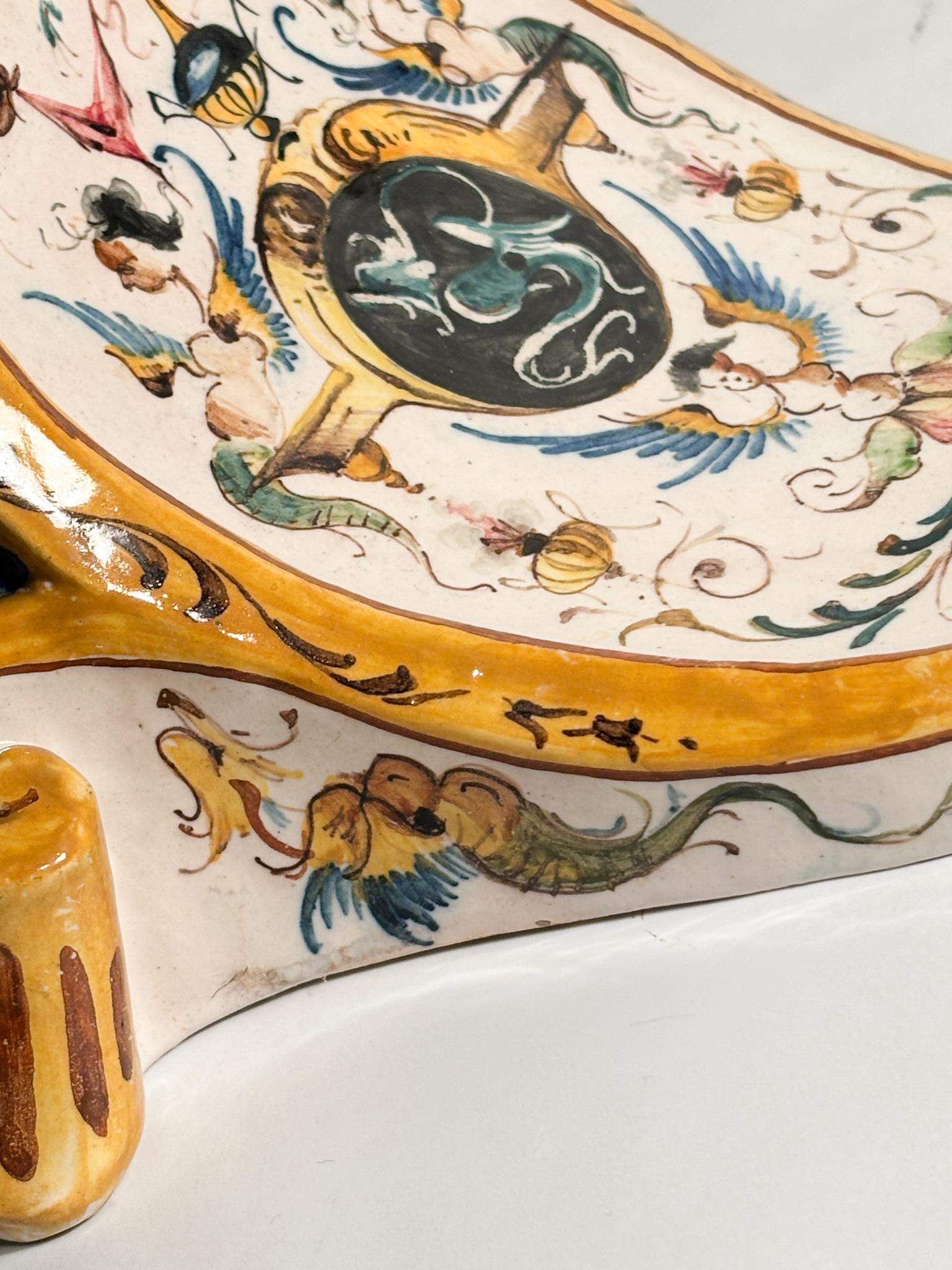 Mensola in Ceramica di Faenza Dipinta a Mano Primi Novecento in vendita 8