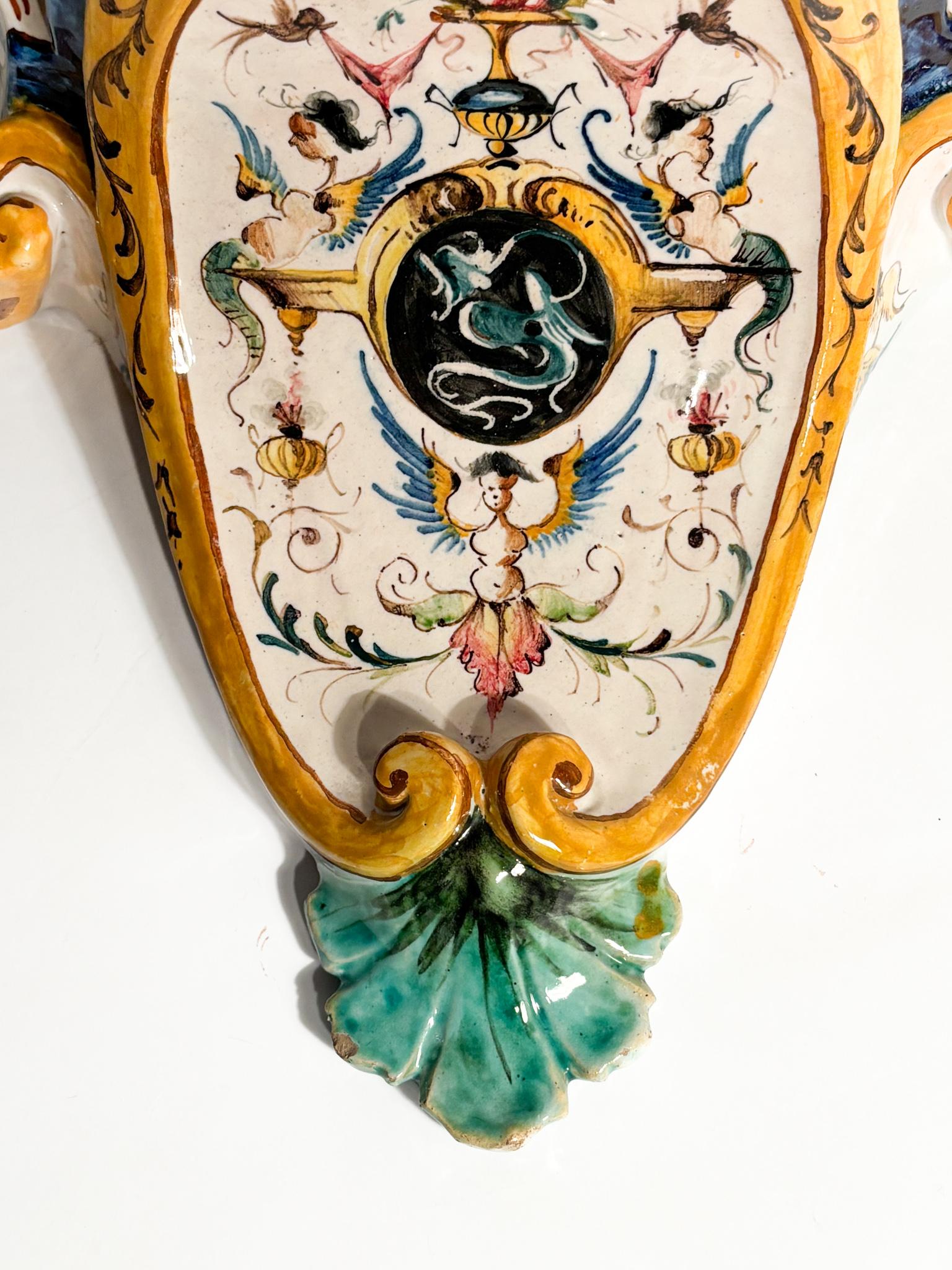 Italian Mensola in Ceramica di Faenza Dipinta a Mano Primi Novecento in vendita