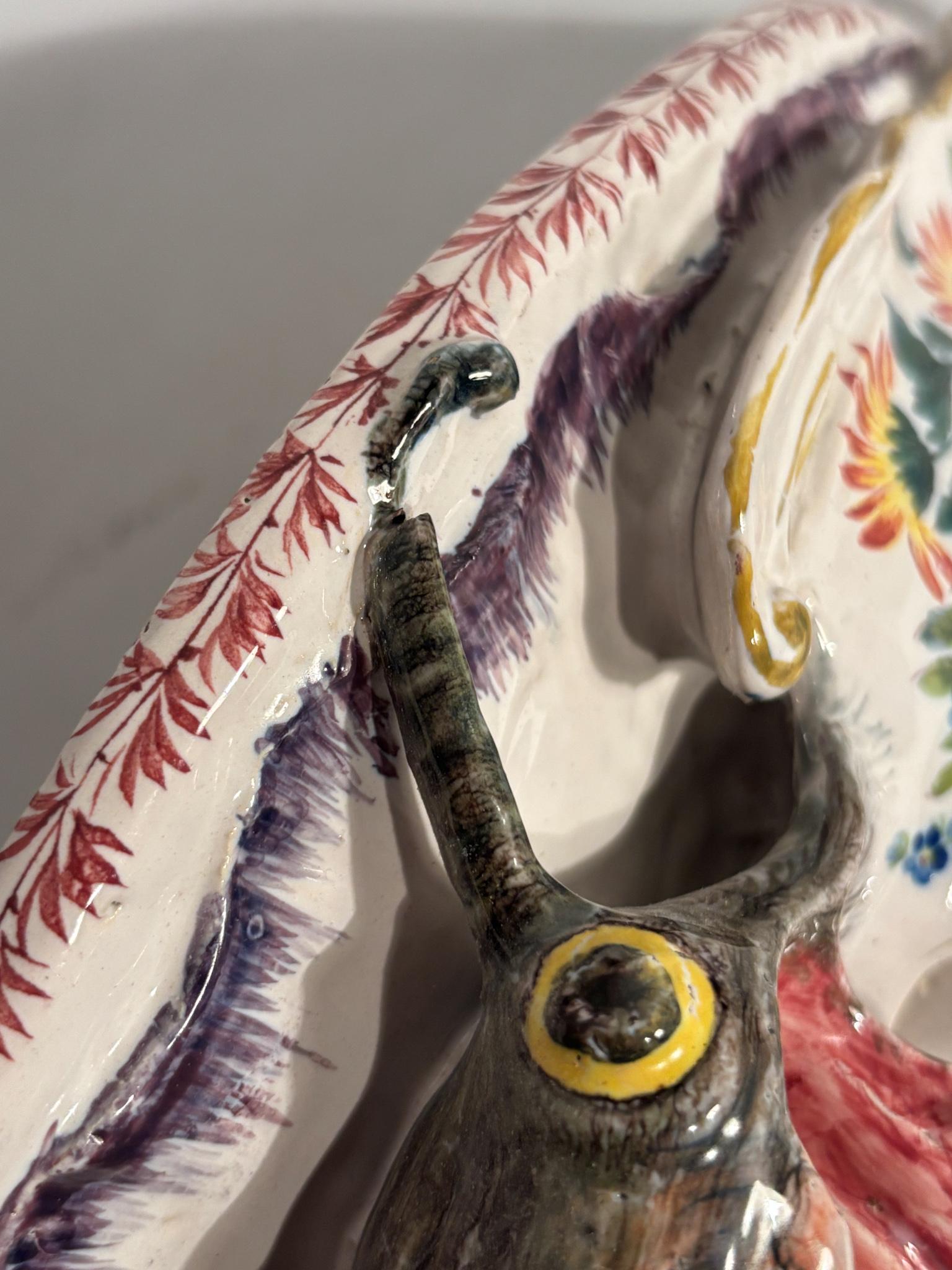 Late 19th Century Mensola in Ceramica di GBV Nove con Fiera Dipinta a Mano XIX Secolo in vendita