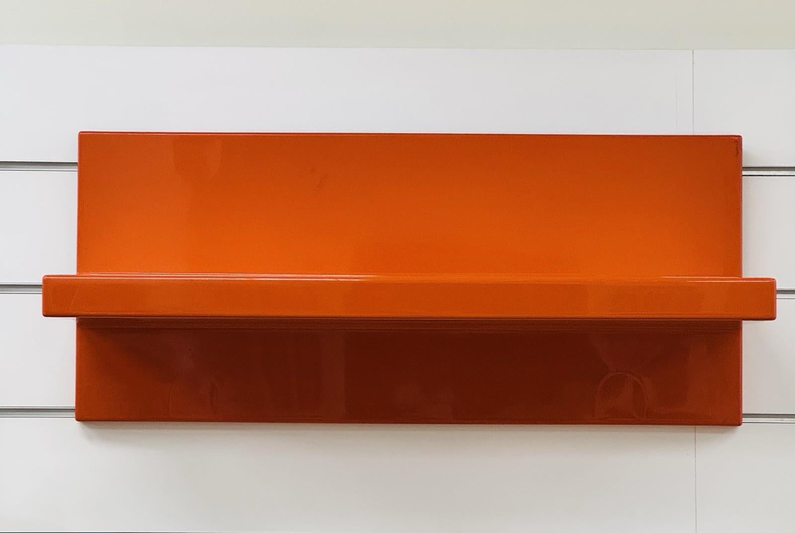 Kartell Marcello Siard Orange Shelf 70s Design Modernism In Good Condition For Sale In Taranto, IT
