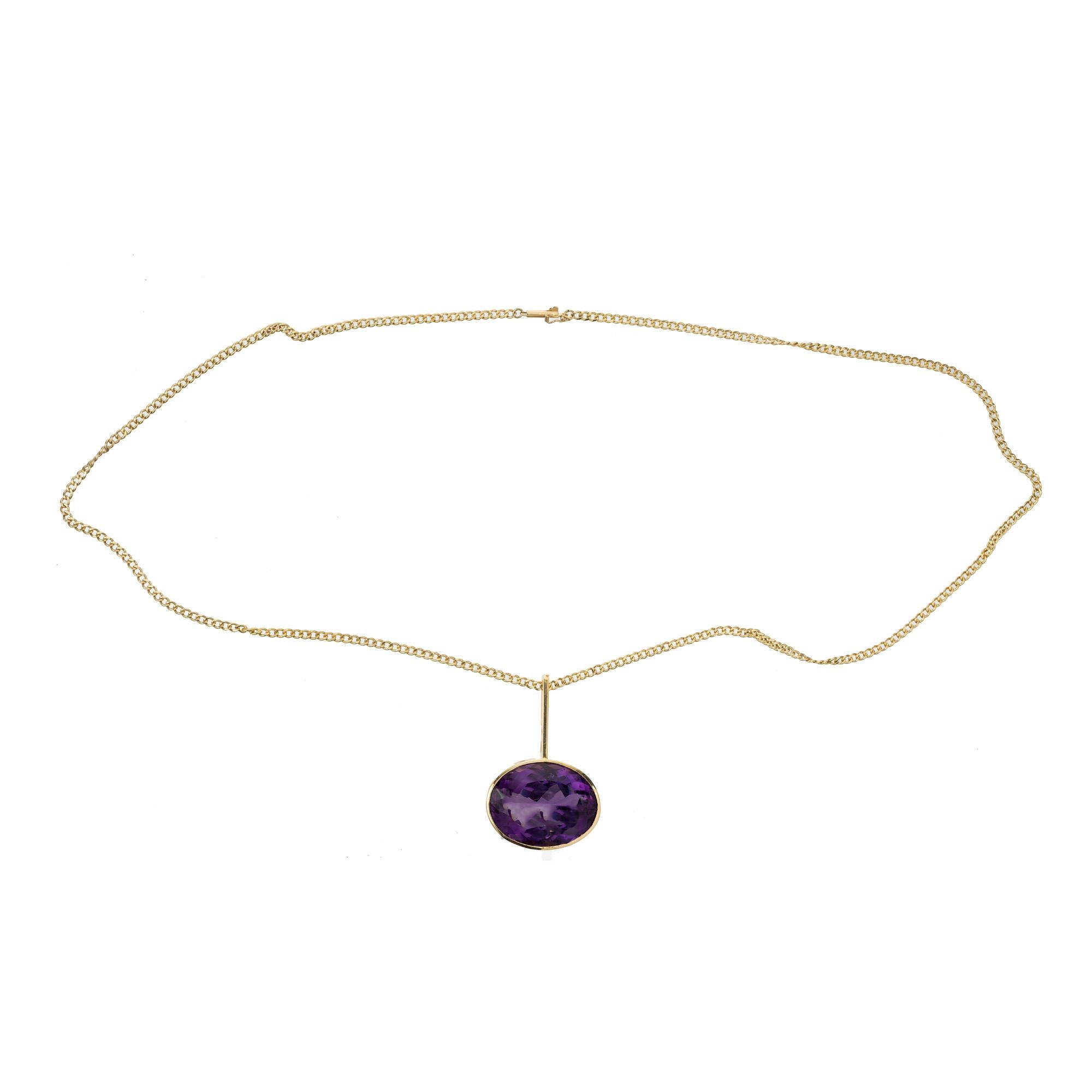 Mento 57.47 Carat Oval Amethyst Yellow Gold Pendant Necklace In Excellent Condition For Sale In Stamford, CT