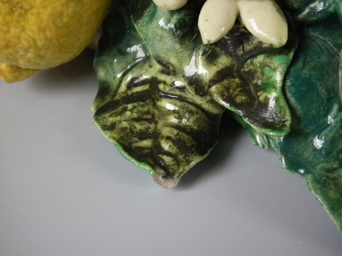 Menton Majolica Lemons Wall Pocket In Good Condition In Chelmsford, Essex