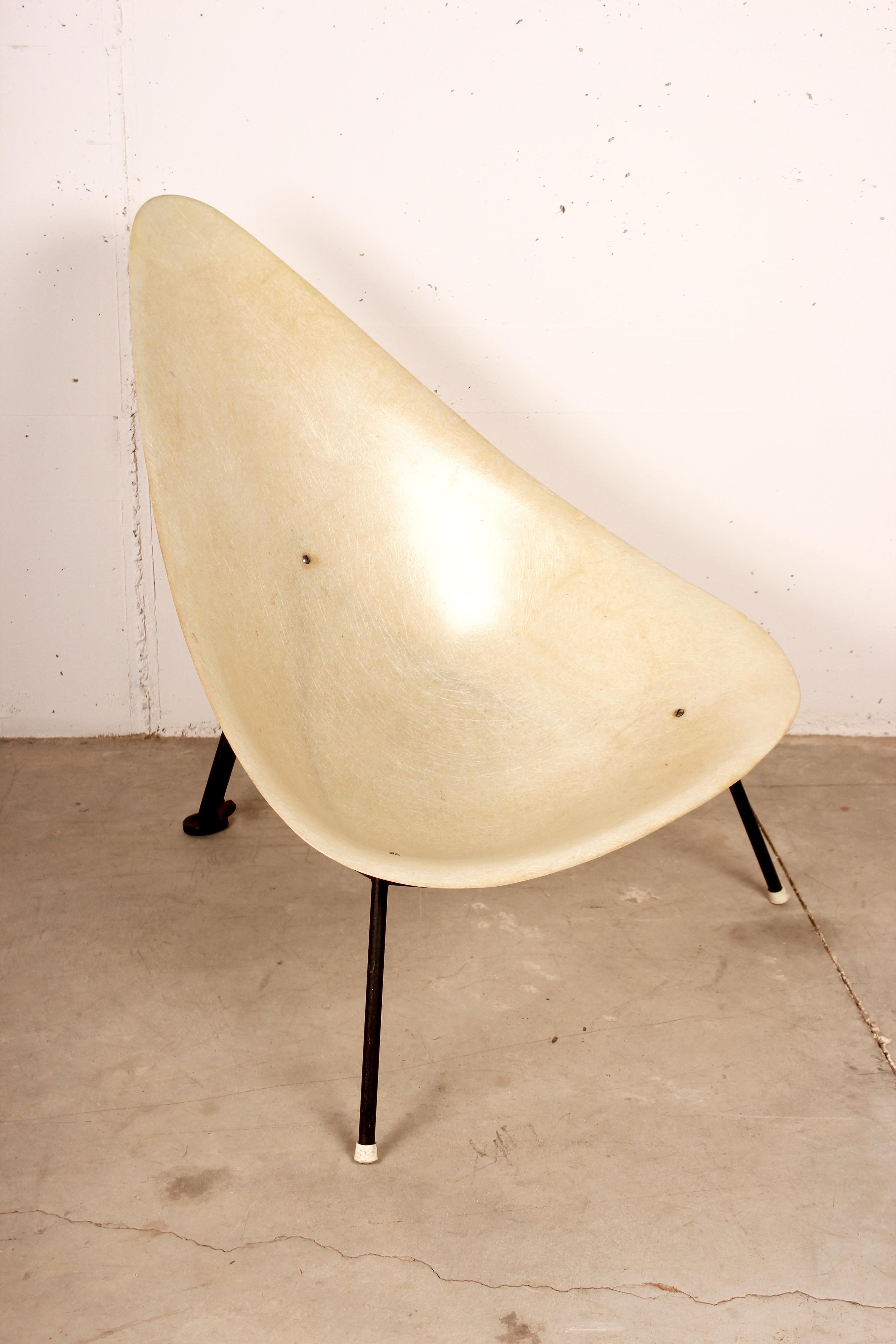Mid-Century Modern Mérat Early French Fiberglass Easy Chair Attributed to Rj Caillette France, 1956