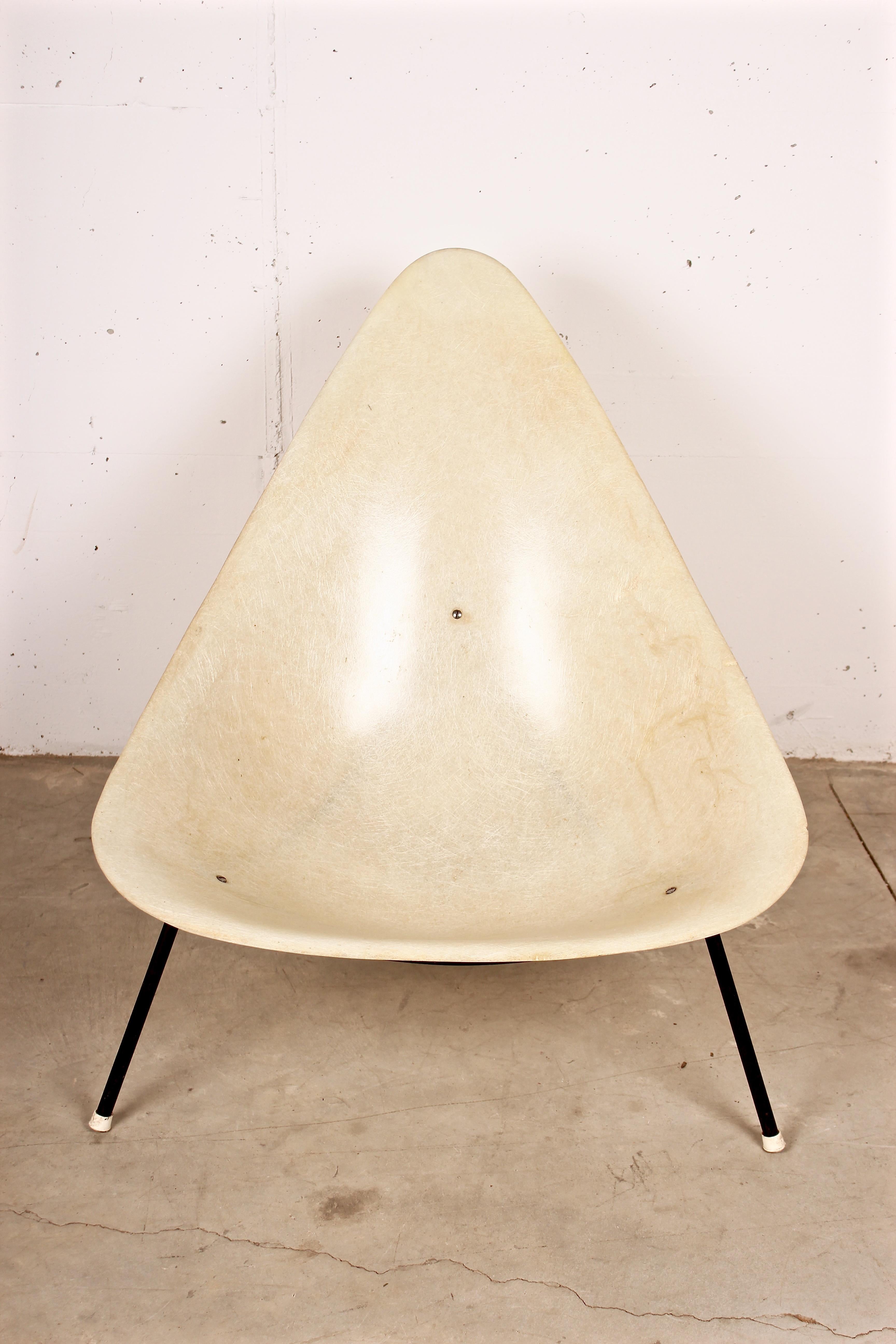 Mid-20th Century Mérat Early French Fiberglass Easy Chair Attributed to Rj Caillette France, 1956