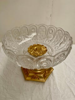 Wonderful Italian crystal and 24-karat gold-plated bronze centerpiece