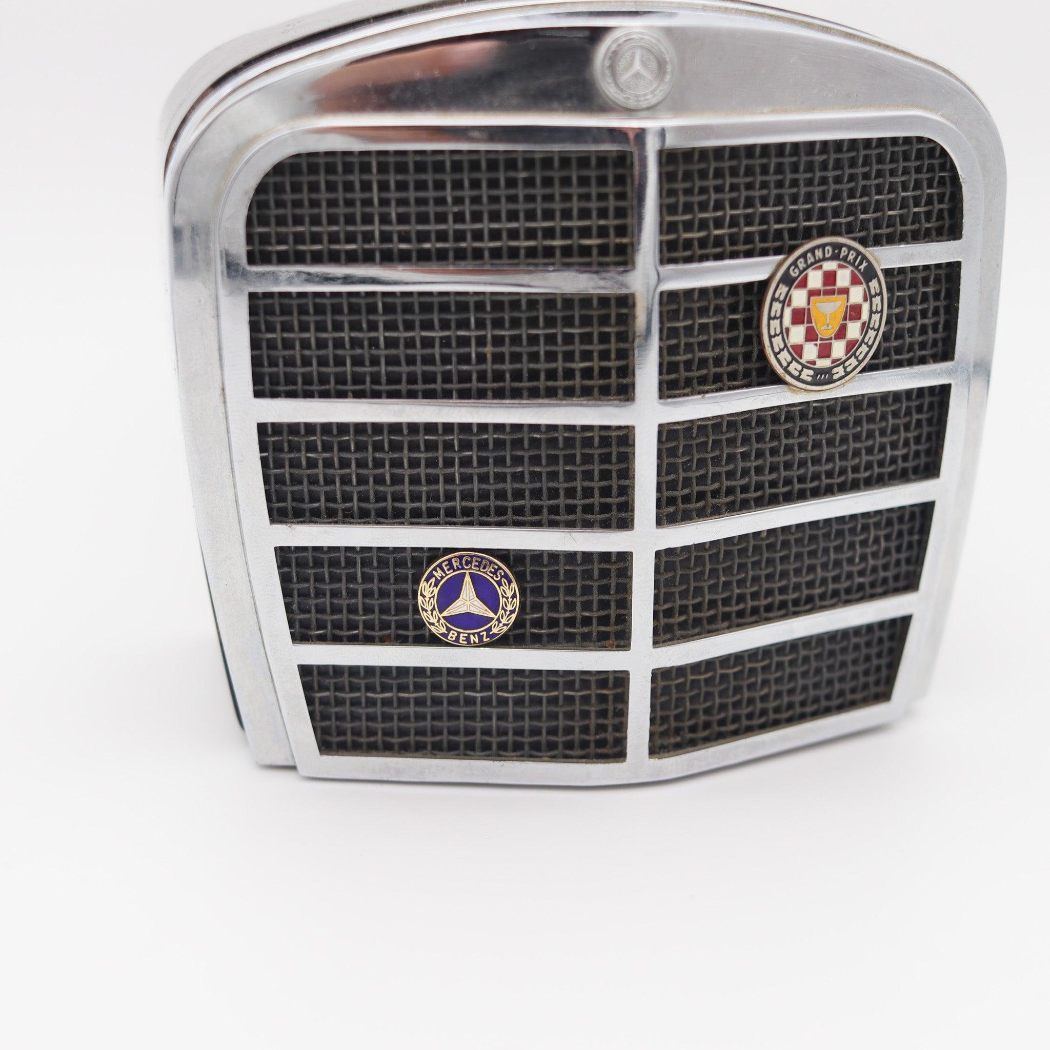 MERCEDES BENZ 1966 Royal London Auto Kühlergrill Schreibtisch Benzinfeuerzeug Lackiert im Zustand „Hervorragend“ im Angebot in Miami, FL