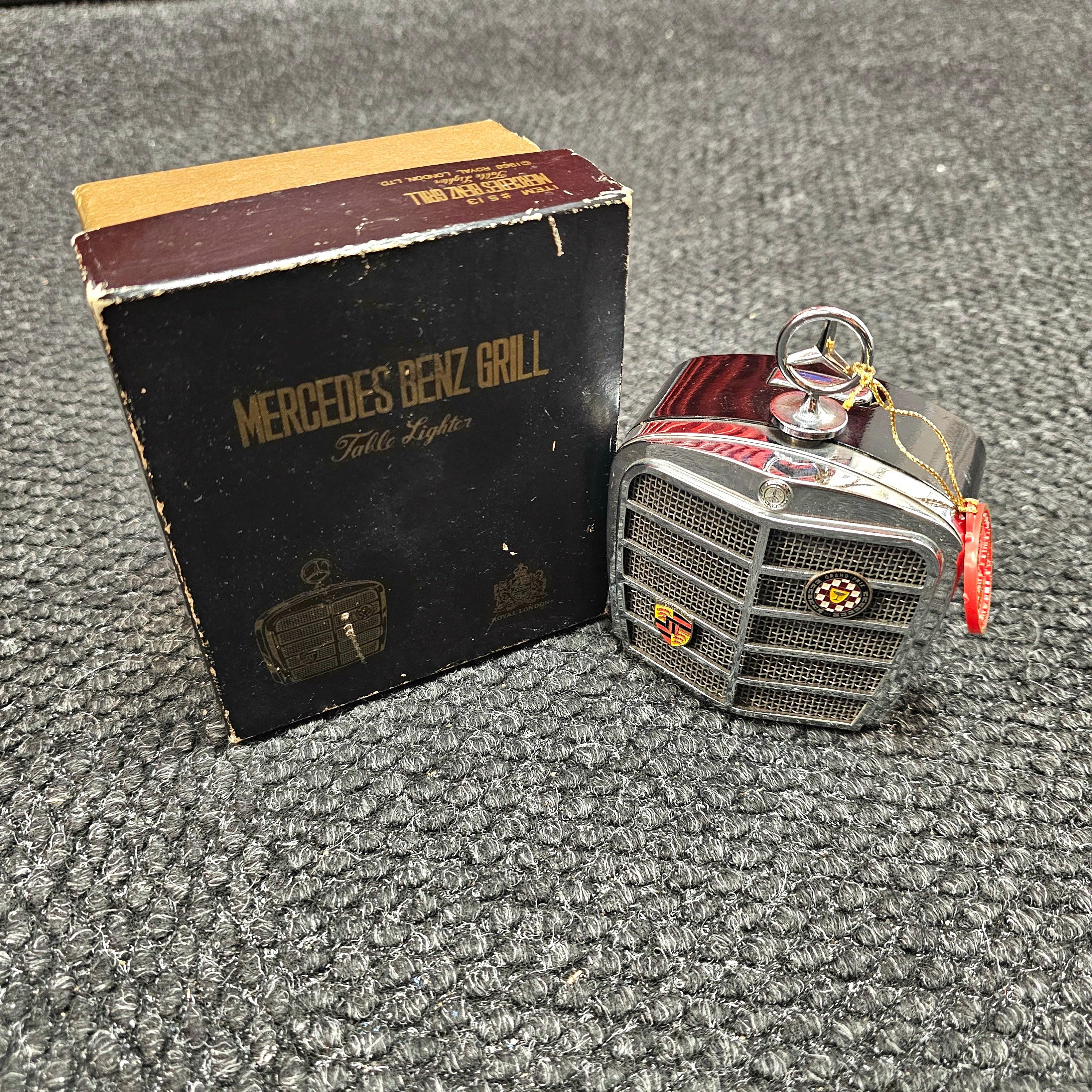 MERCEDES BENZ 1966 Real Londres Parrilla Radiador Encendedor Gasolina En Acero Lacado mediados del siglo XX en venta