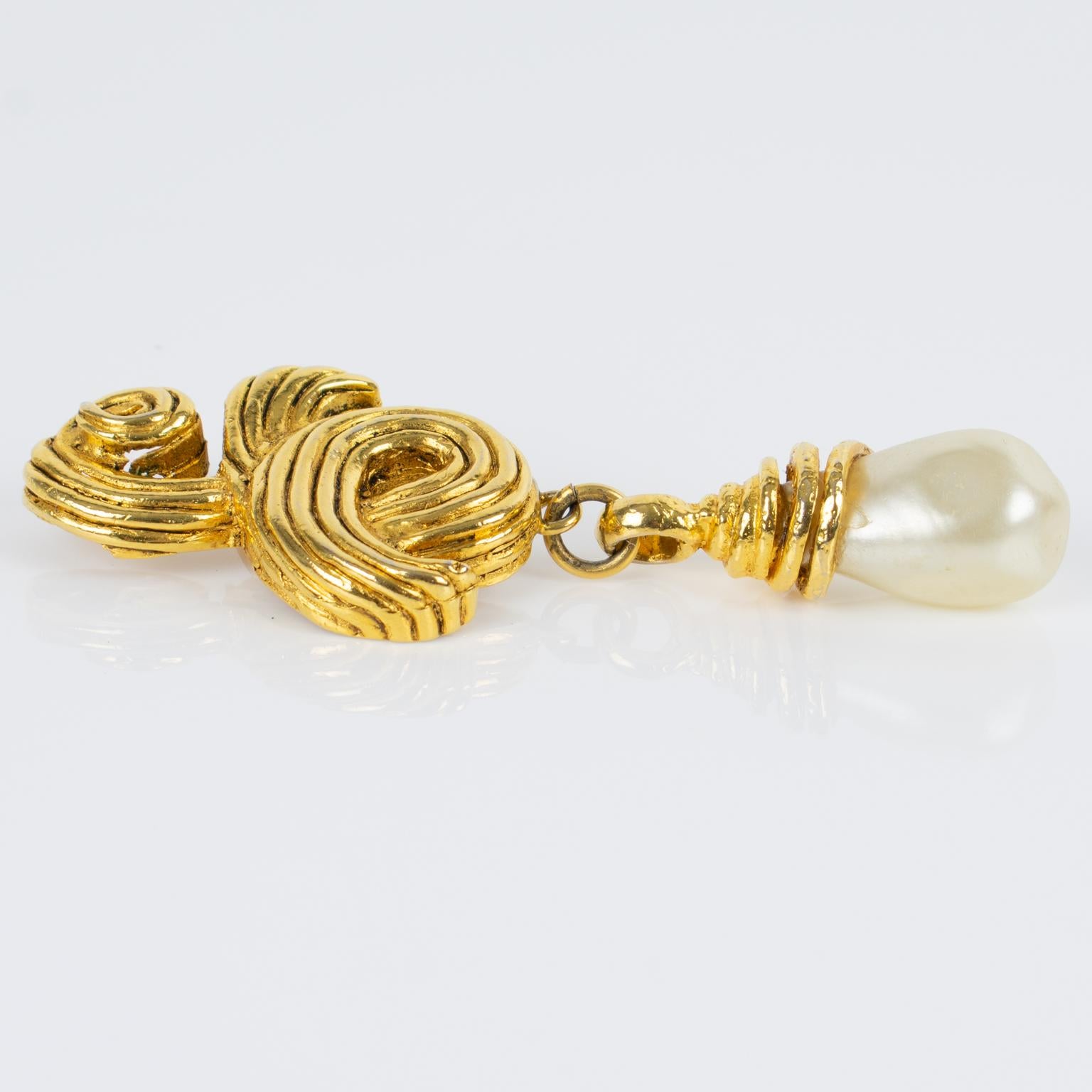 Mercedes Robirosa Gilded Metal and Pearl Glass Drop Clip Earrings 1