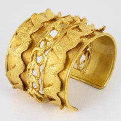 Mercedes Robirosa Bracelet manchette doré avec sculpture