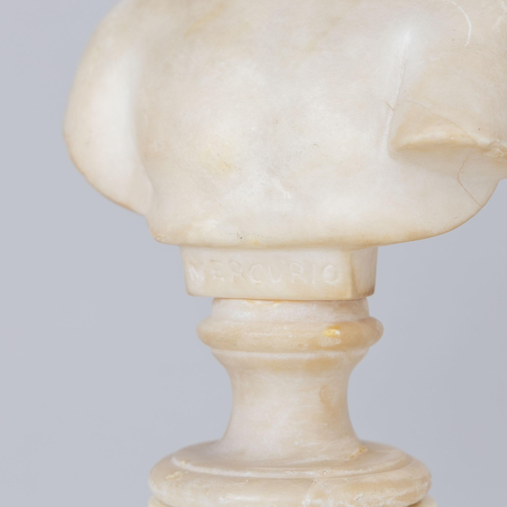 Mercury-Büste mit Säule, 19. Jahrhundert (Alabaster) im Angebot