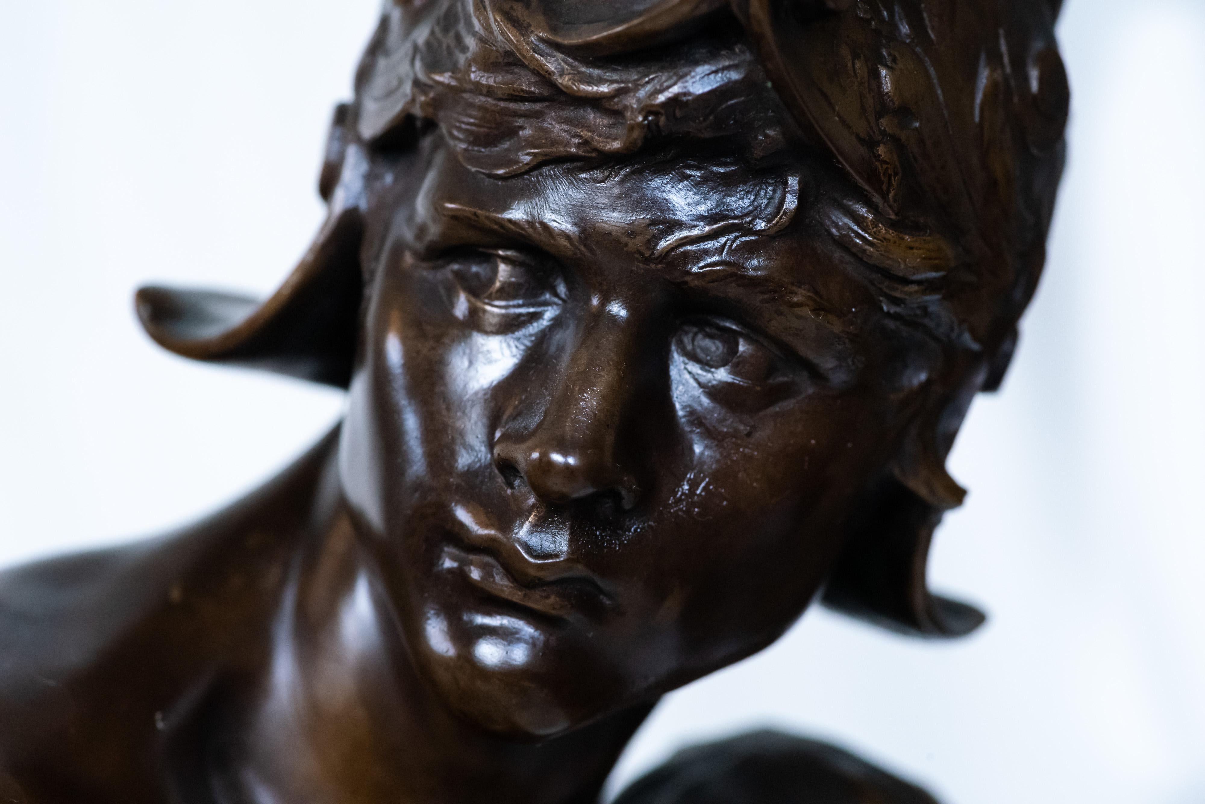 Merkur, der Amor trägt Bronze-Skulptur von Hannaux im Angebot 3