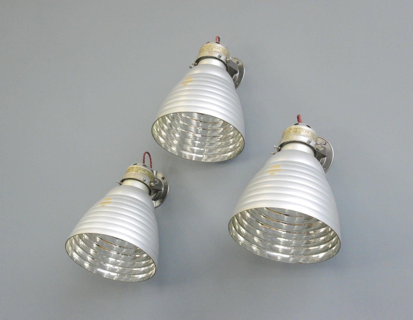 Mercury Glass Wall Lights by Zeiss Ikon, Circa 1930s For Sale 1