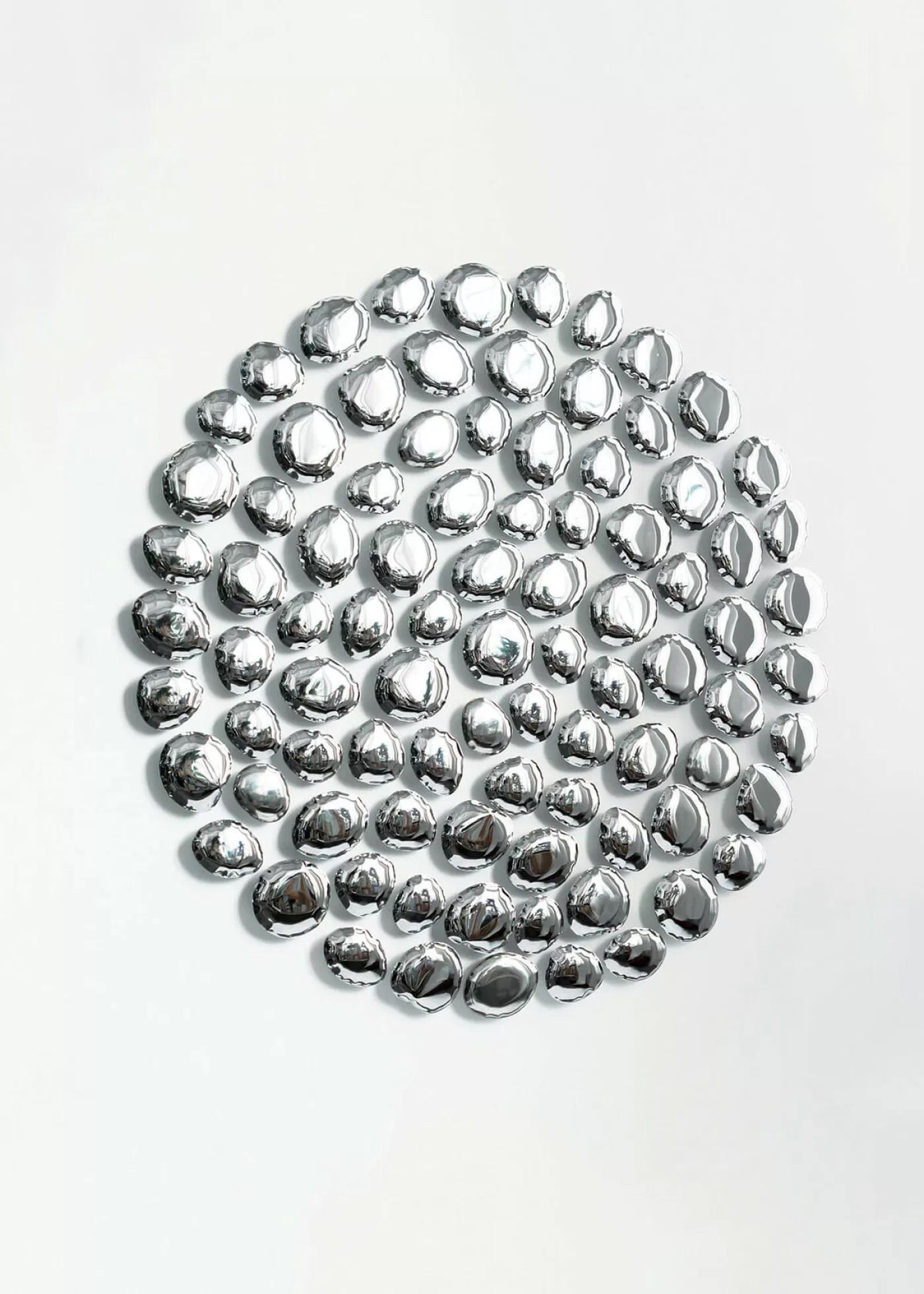 Poli Miroir mural en acier inoxydable poli mercuré de Zieta en vente