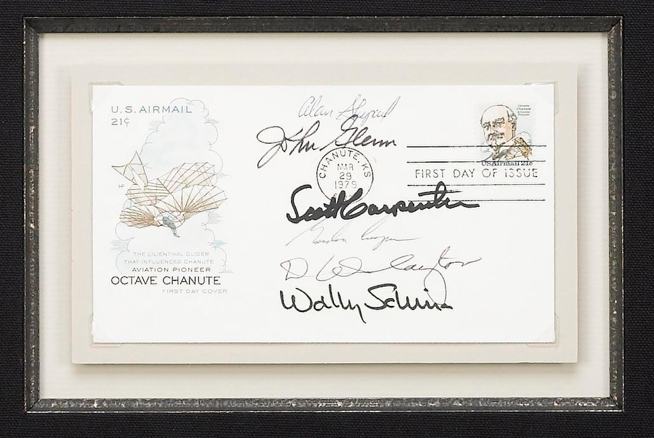 Le groupe Mercury Seven, composé d'Alan Shepard, Gus Grissom, John Glenn, Deke Slayton, Scott Carpenter, Wally Schirra et Gordon Cooper, était un groupe de sept astronautes intrépides sélectionnés pour piloter le projet Mercury. Ils ont piloté six