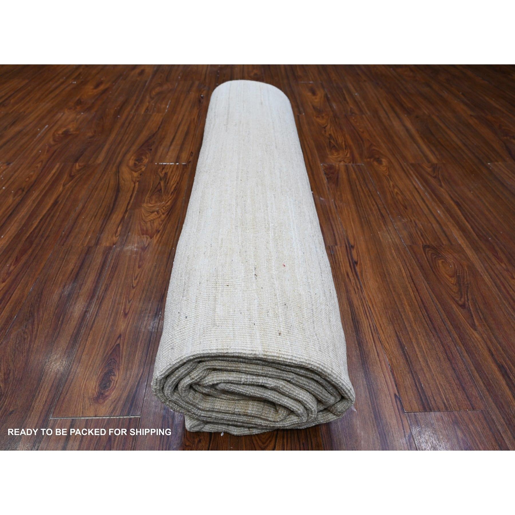 Mercury Weiß Plain Design Handgeknüpfter moderner orientalischer Peshawar-Teppich aus reiner Wolle in Plain Design im Angebot 3