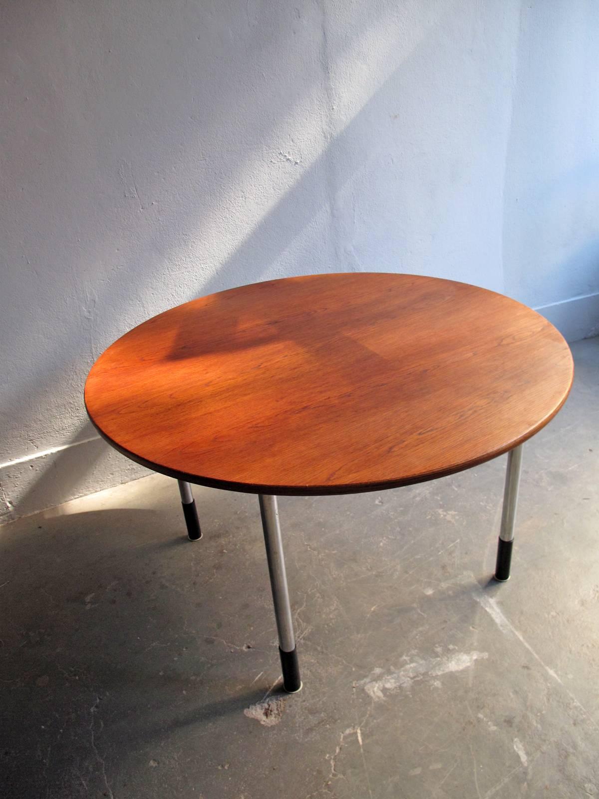 Late 20th Century Meredew working round teak top table with height adjustable chrome legs For Sale