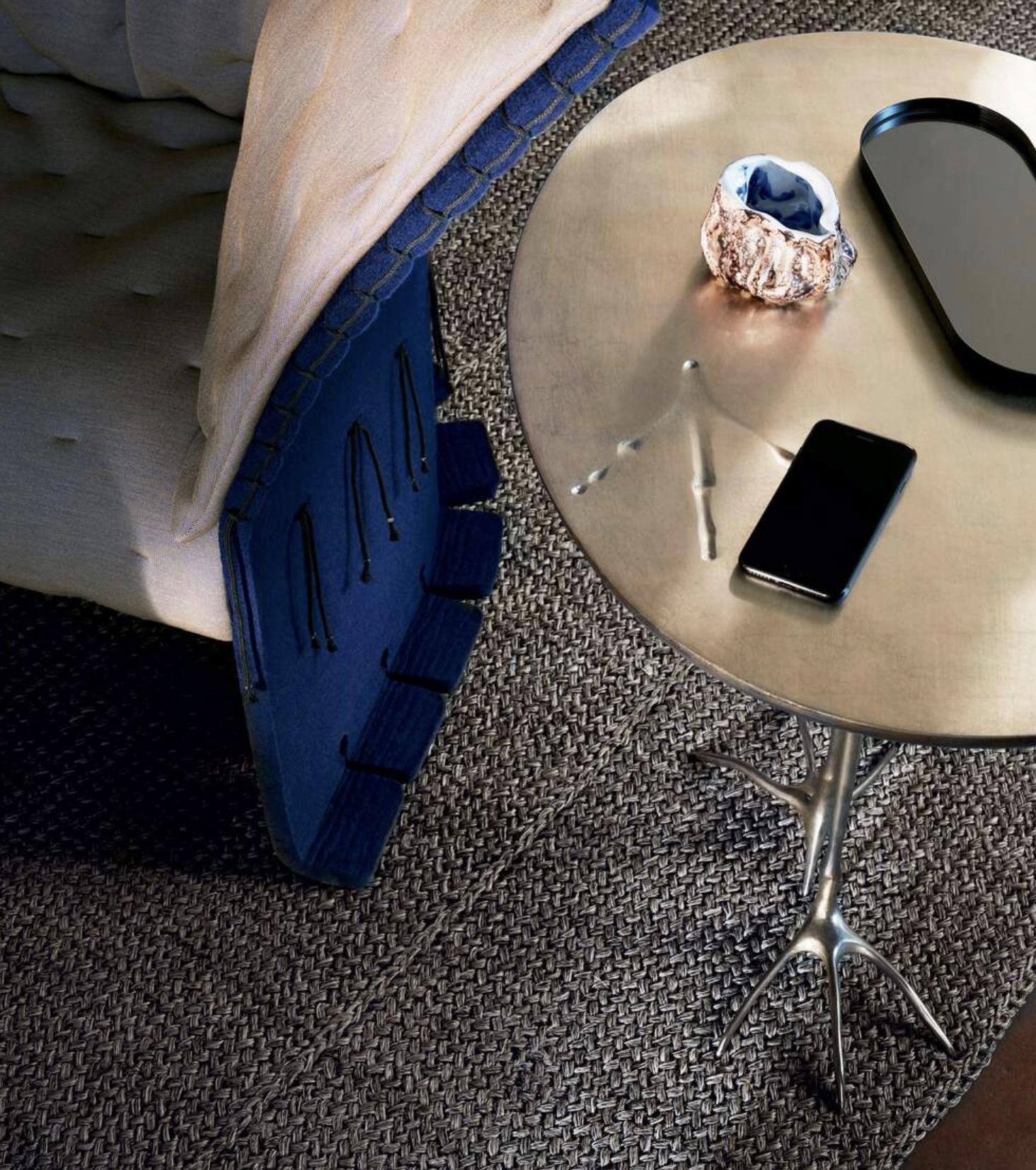 Meret Oppenheim Set di due tavolini Traccia per Cassina in vendita 7