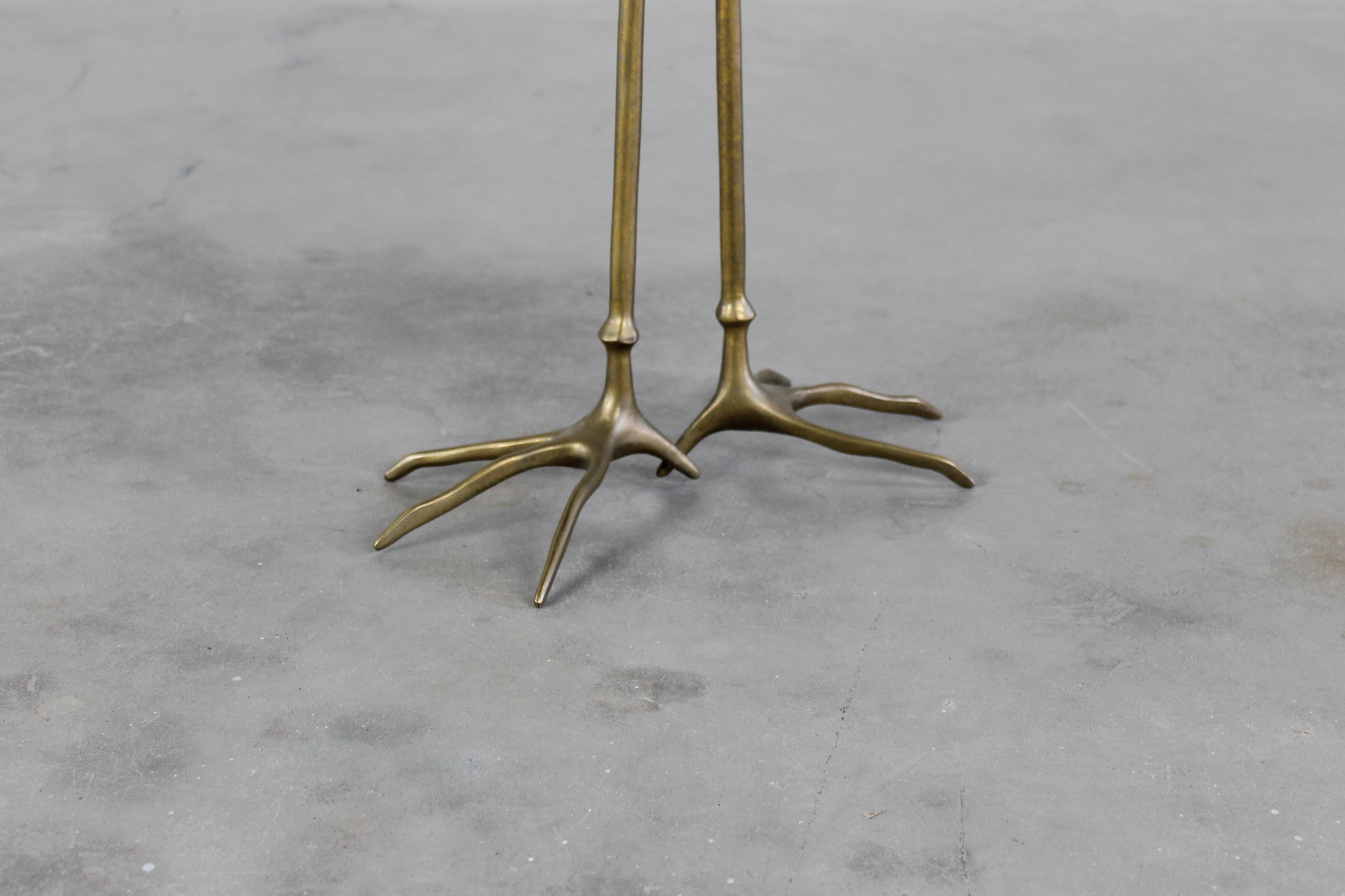 Mid-Century Modern Table d'appoint Traccia Meret Oppenheim en bois, feuille d'or et bronze Gavina 1980 en vente