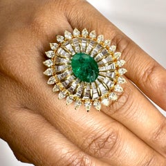 Merida Emerald & Diamond Cocktail Ring (7.19 ct Gemstones) in Gold