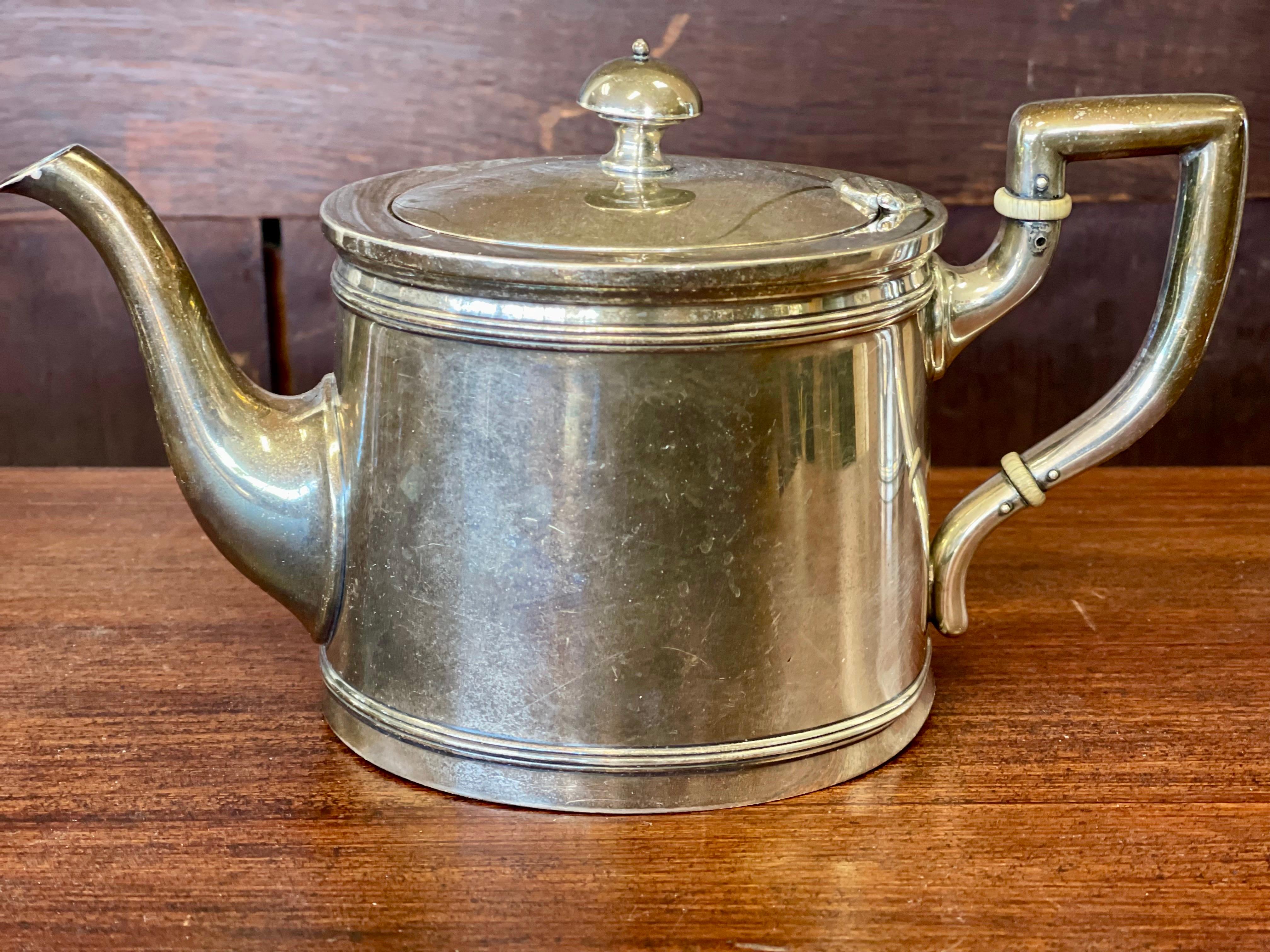 Mid-20th Century Meriden Britannia 5-Piece Sterling Silver Tea Coffee Set Service 2132 Grams
